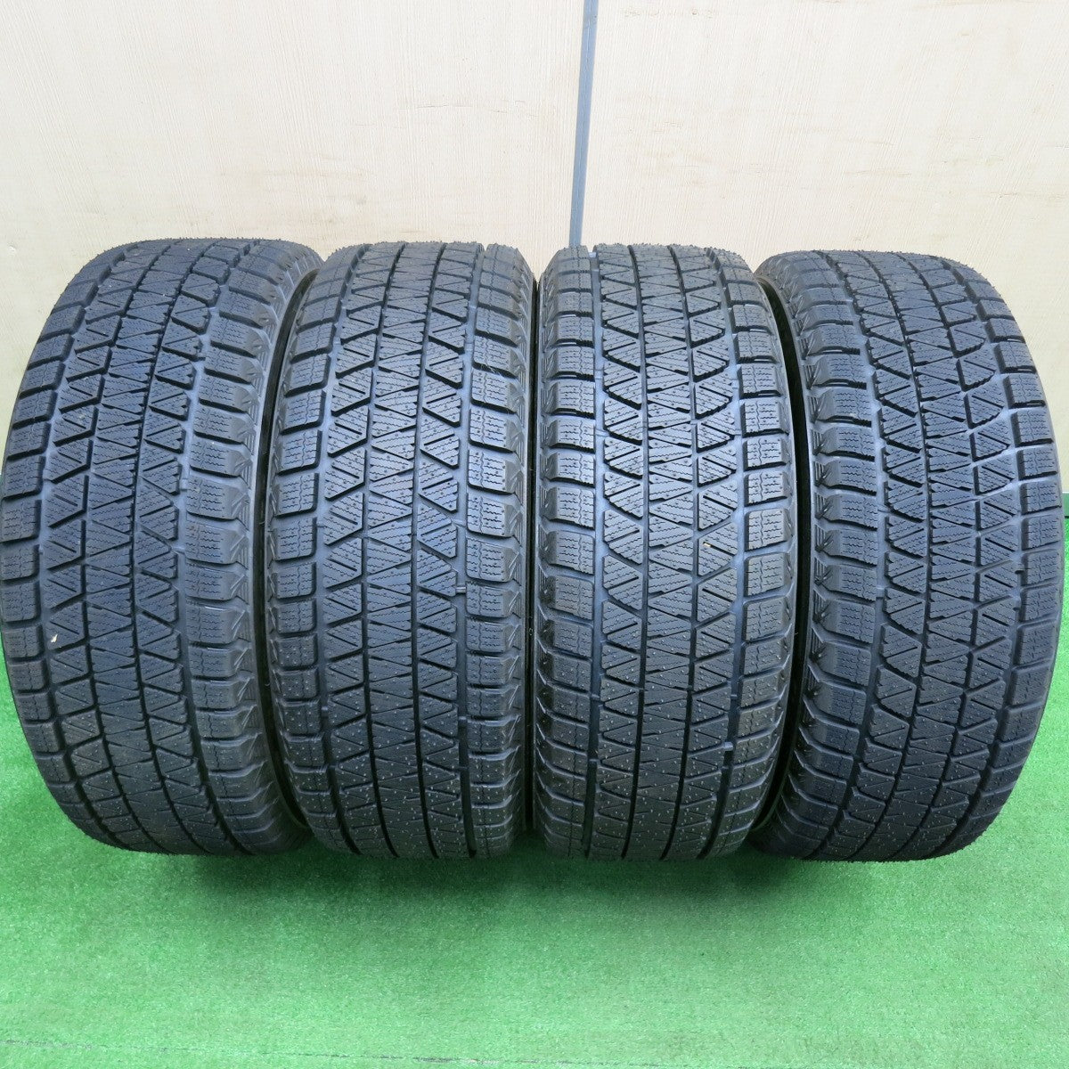 [送料無料] タイヤほぼ未使用！23年！キレイ★日産 T33 エクストレイル 純正 AUTECH 255/45R20 スタッドレス ブリヂストン ブリザック DM-V3 PCD114.3/5H★4120515TNス