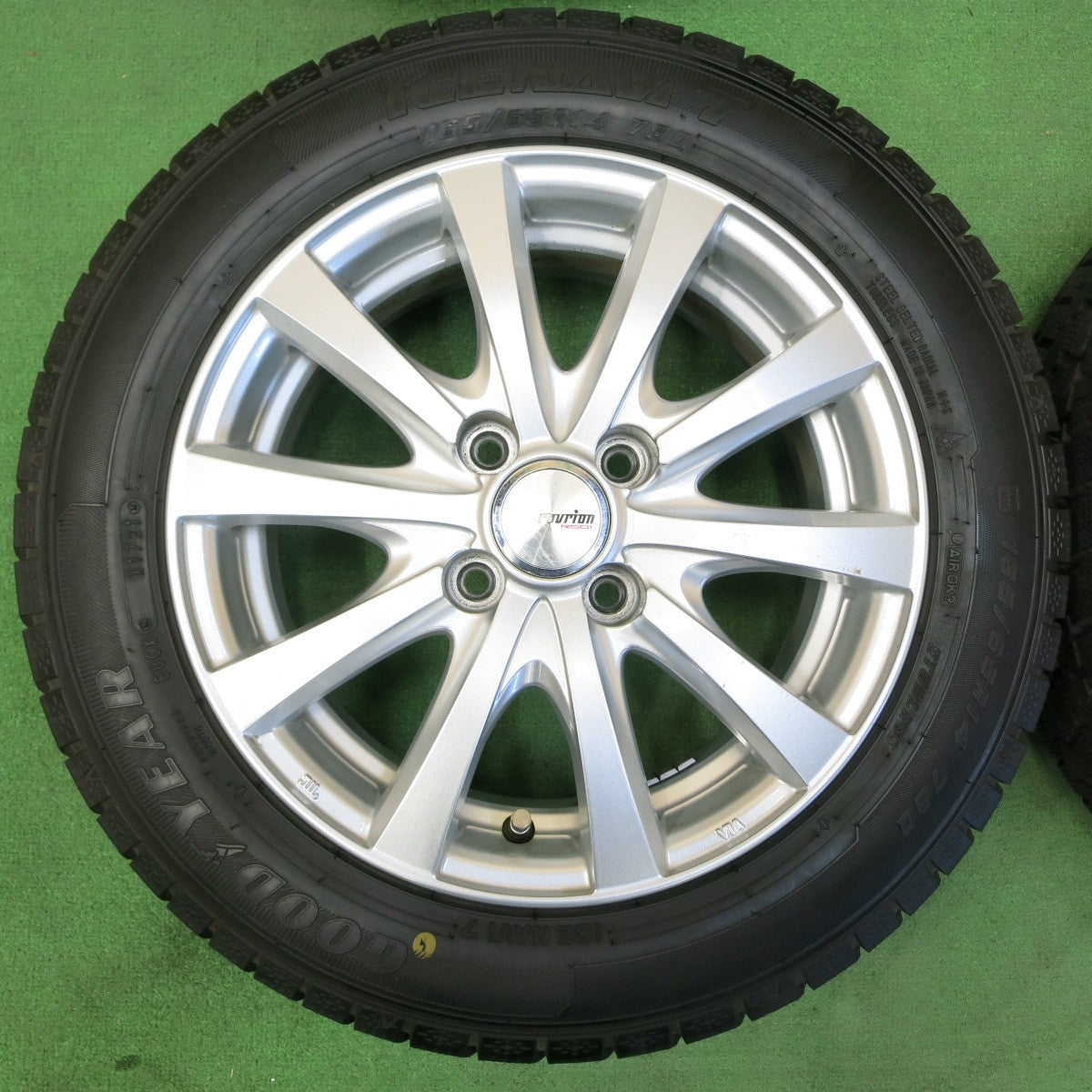 *送料無料* バリ溝！21年！9.5分★スタッドレス 165/65R14 グッドイヤー アイスナビ7 ravrion RS01 ラブリオン 14インチ PCD100/4H★4051102イス