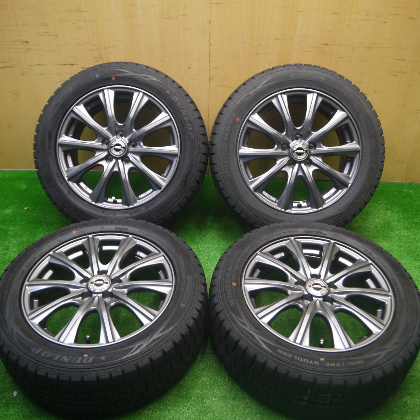 *送料無料* バリ溝！9.5分★レガシィ等 205/55R16 スタッドレス ダンロップ ウインターマックス WM01 AXEL アクセル PCD100/5H★4082108Hス