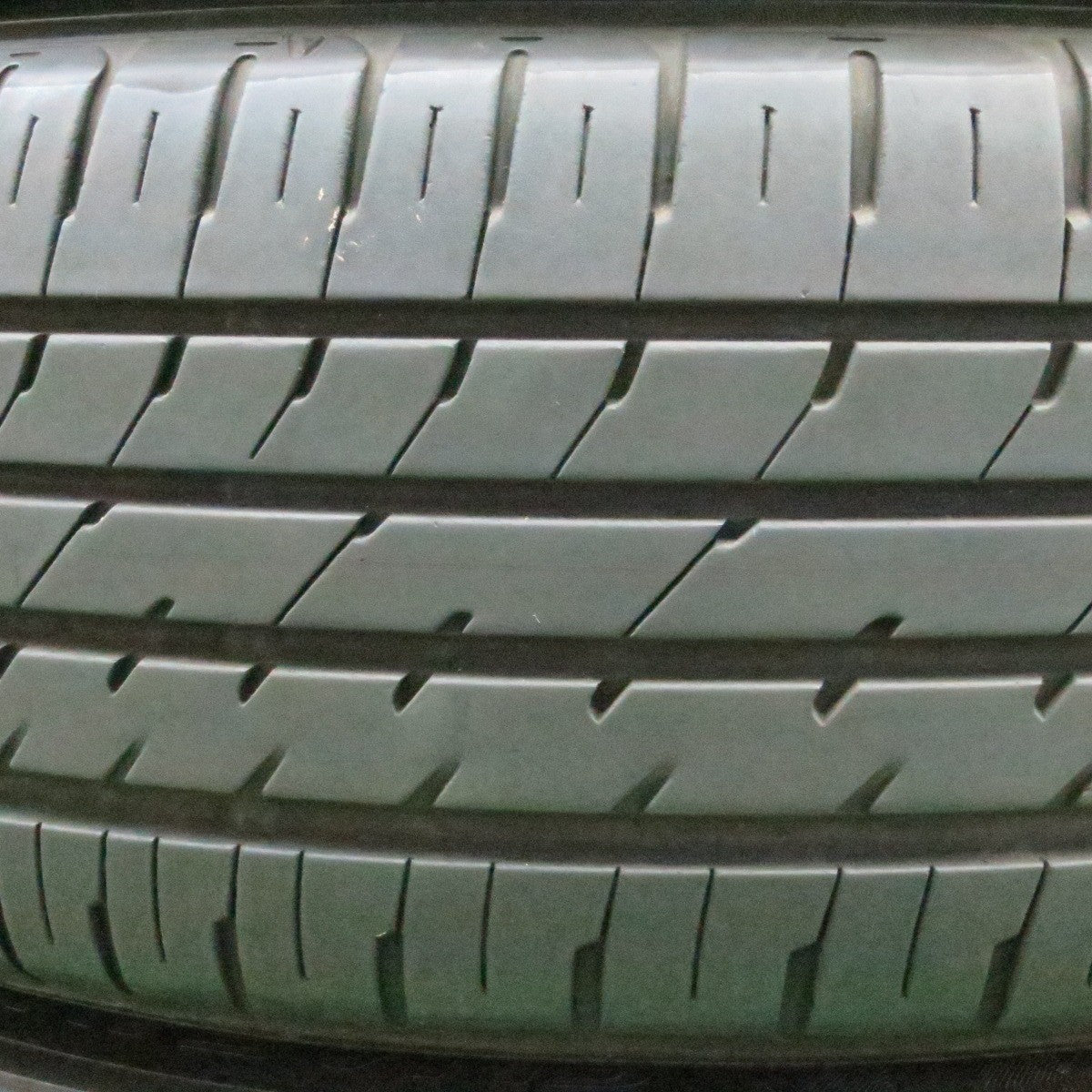 *送料無料* バリ溝！9.5分★PIAA 215/60R17 ダンロップ エナセーブ RV504 ピア 17インチ PCD100 114.3/5H マルチ★4050306ナノ