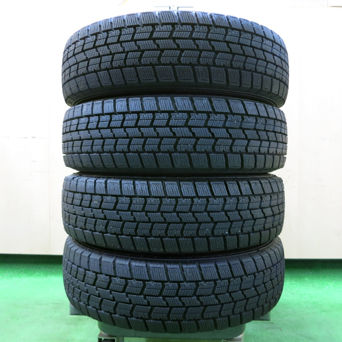 *送料無料* 超バリ溝！22年！キレイ！ほぼ10分★スタッドレス 155/65R14 グッドイヤー アイスナビ7 ravrion RM01 ラブリオン 14インチ PCD100/4H★4051611イス