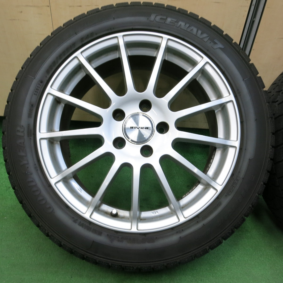 *送料無料* 4本価格★ベンツ等 IRVINE 225/50R17 スタッドレス グッドイヤー アイスナビ7 アーヴィン 17インチ PCD112/5H★4052309イス