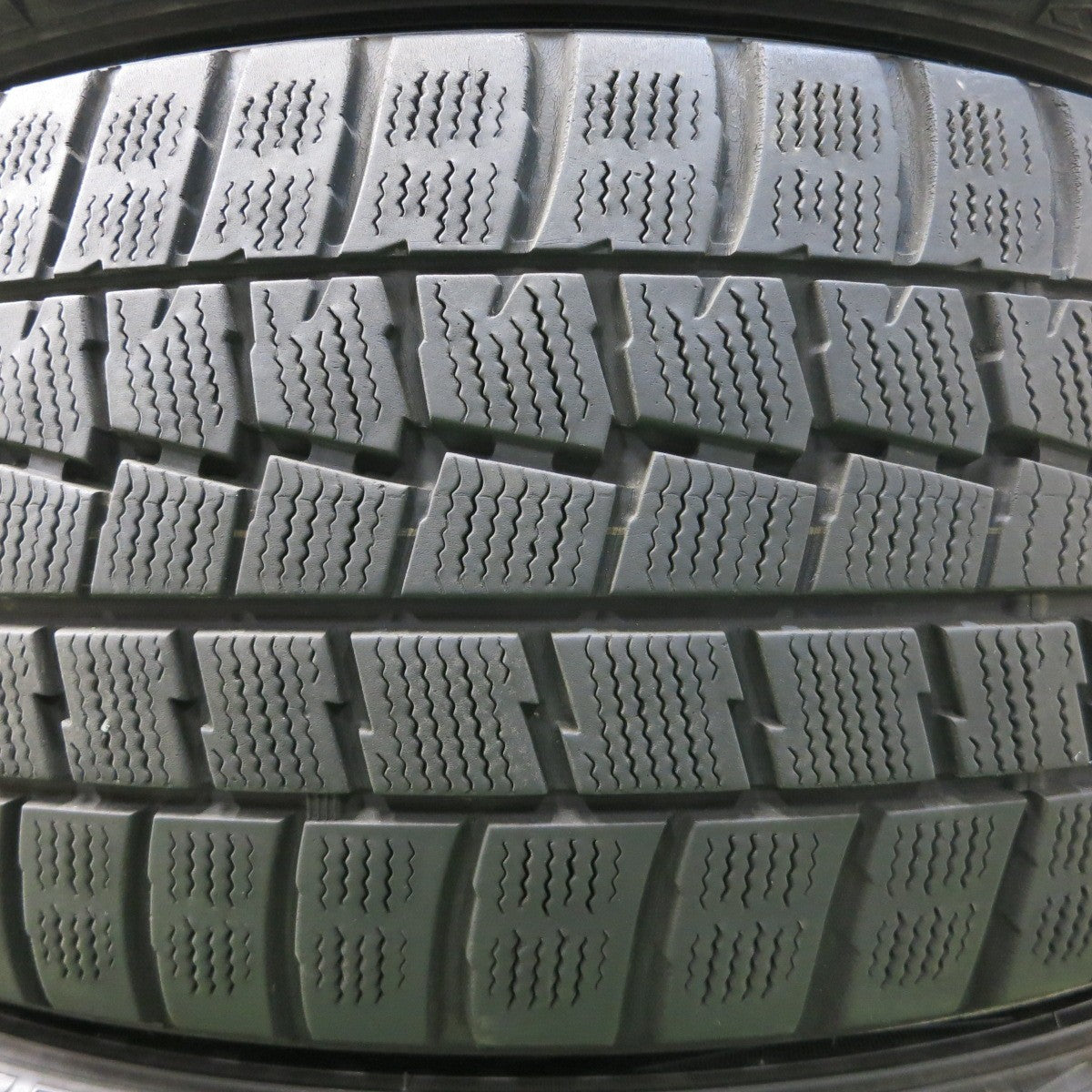 *送料無料* バリ溝！キレイ！8.5分★BMW 等 MVR 245/45R18 スタッドレス ダンロップ ウインターマックス WM01 18インチ  PCD120/5H★4051707イス