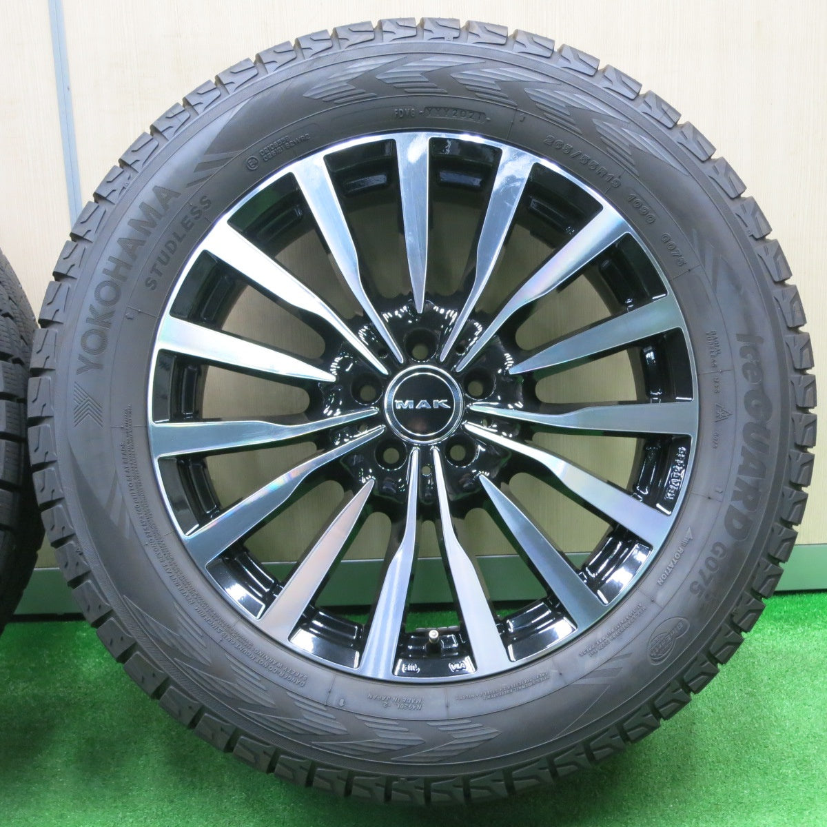 [送料無料] 超バリ溝！21年！キレイ！9.5分以上★ベンツ 専用 MAK KRONE クローネ 265/55R19 スタッドレス ヨコハマ アイスガード G075 PCD112/5H★4100103NJス