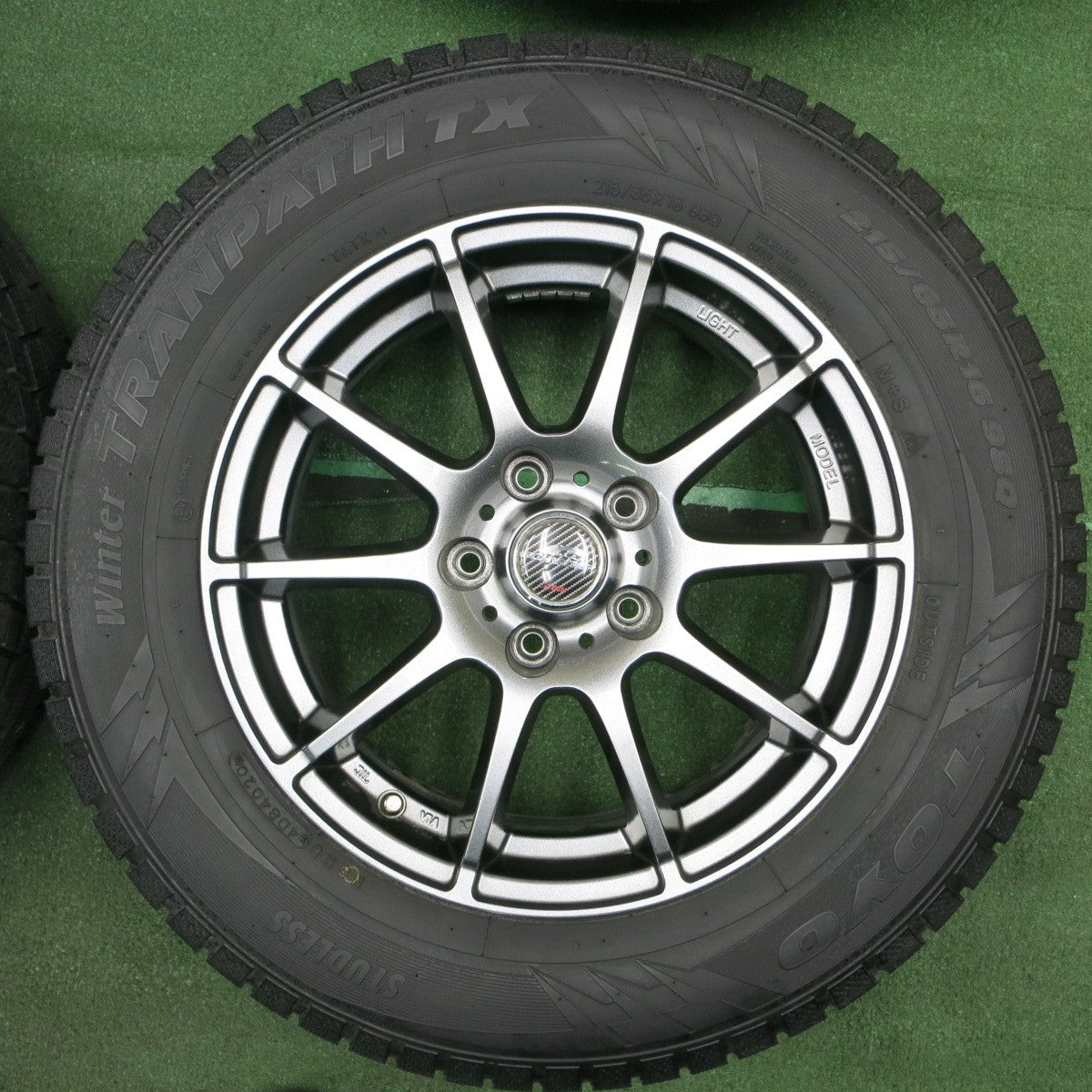 *送料無料* バリ溝！20年！キレイ！9.5分★スタッドレス 215/65R16 トーヨー ウインタートランパス TX SCHNEIDER ATECH シュナイダー PCD114.3/5H★4040911TNス