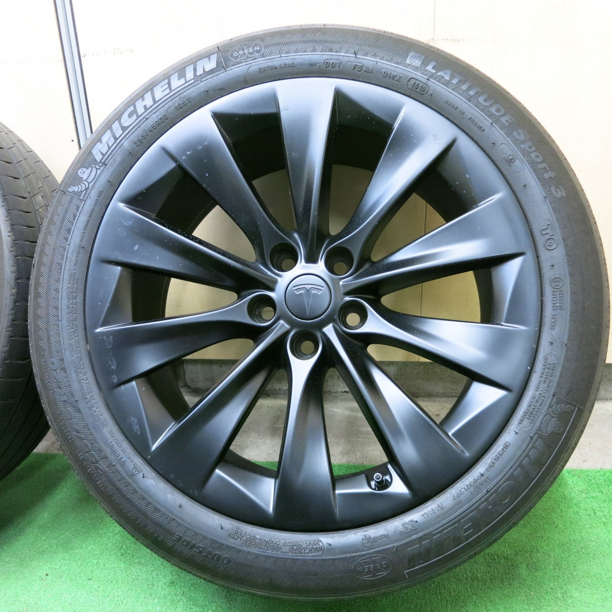 *送料無料* バリ溝！8.5分★テスラ モデルX 純正 255/45R20 275/45R20 ミシュラン LATITUDE Sport3 20インチ PCD120/5H★4060804ナノ