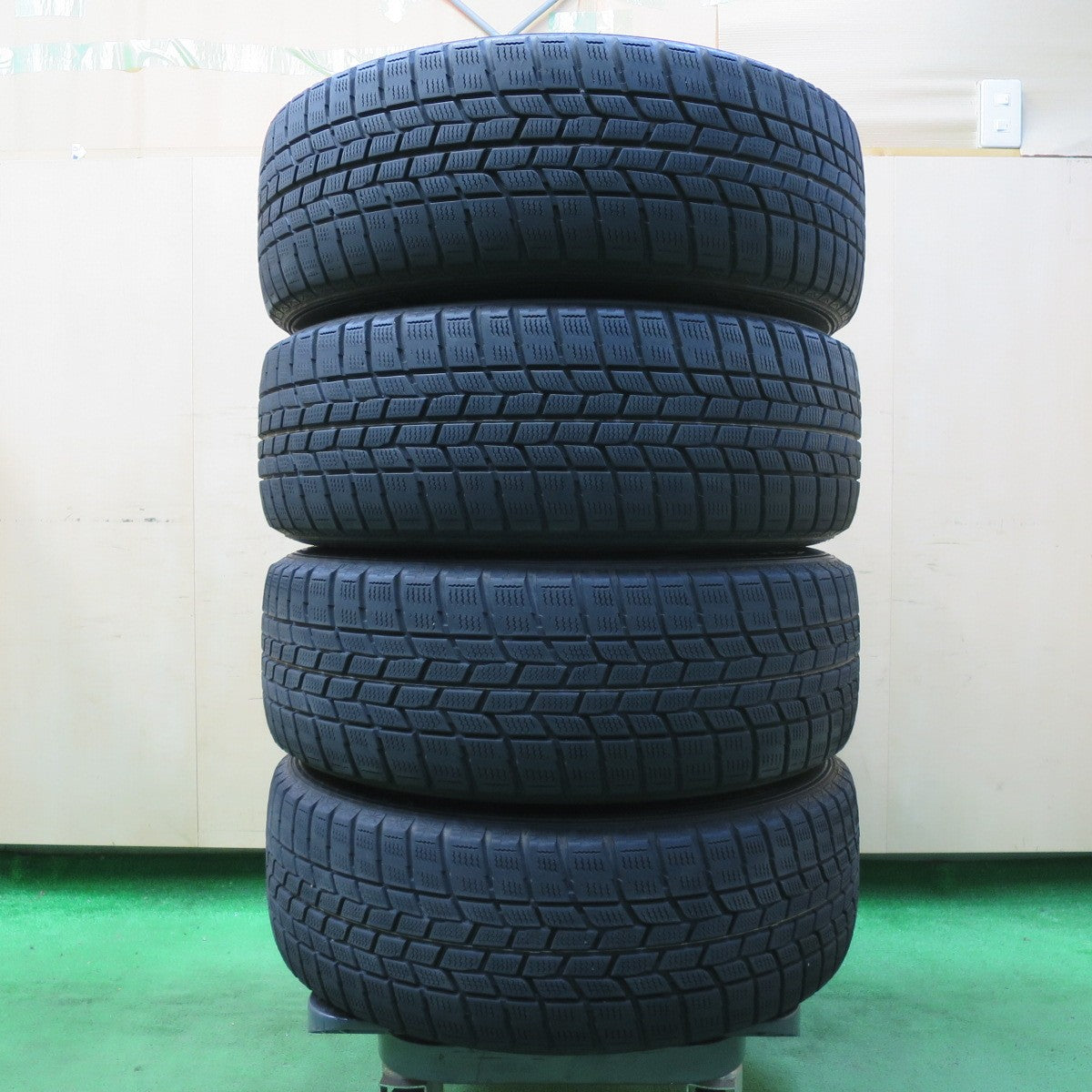 *送料無料* センサー付！キレイ★レクサス IS 純正 205/55R16 スタッドレス グッドイヤー アイスナビ6 16インチ PCD114.3/5H★4082702イス