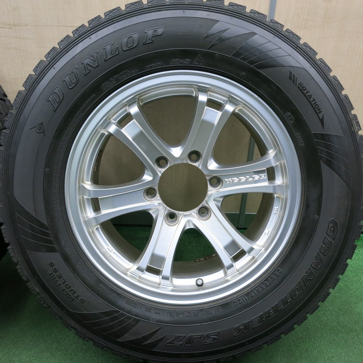 *送料無料* バリ溝！9.5分★KEELER 265/65R17 スタッドレス ダンロップ グラントレック SJ7 キーラー 17インチ PCD139.7/6H★4060202HAス