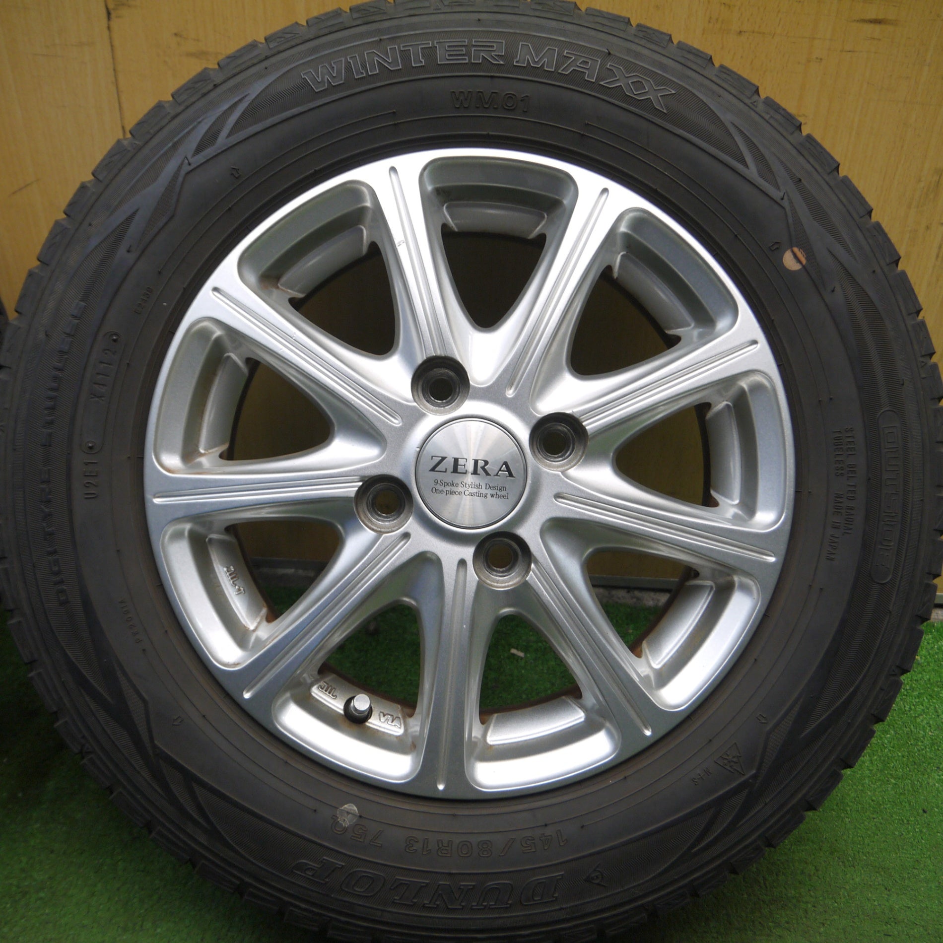 *送料無料* 4本価格 スタッドレス 145/80R13 ダンロップ ウインターマックス WM01 ZERA 13インチ PCD100/4H |  名古屋/岐阜の中古カー用品・工具の買取/販売ならガレージゲット