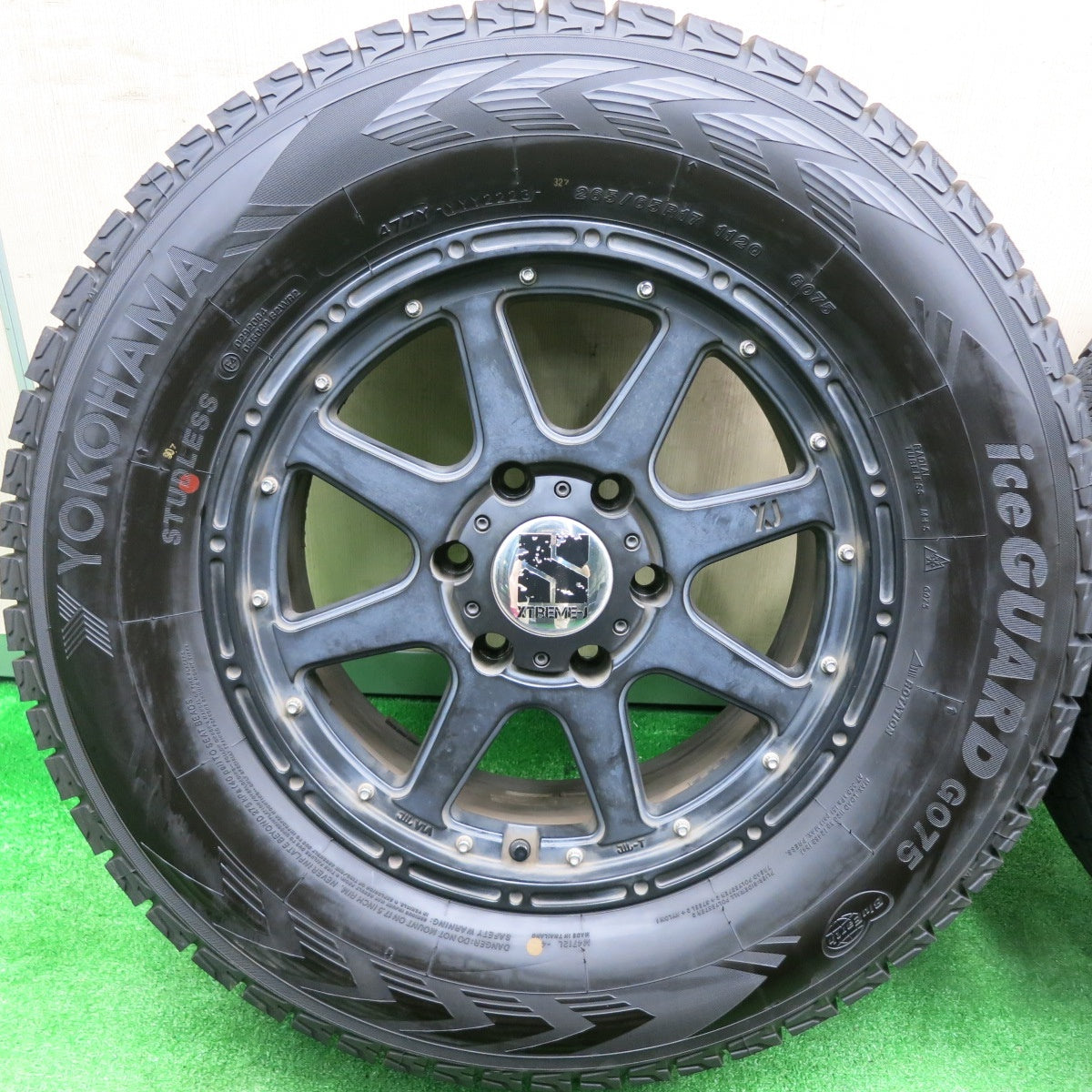 [送料無料] バリ溝！23年！キレイ！9.5分以上★スタッドレス  XTREME-J 265/65R17 ヨコハマ アイスガード G075 XJ 17インチ PCD139.7/6H★4100601HAス