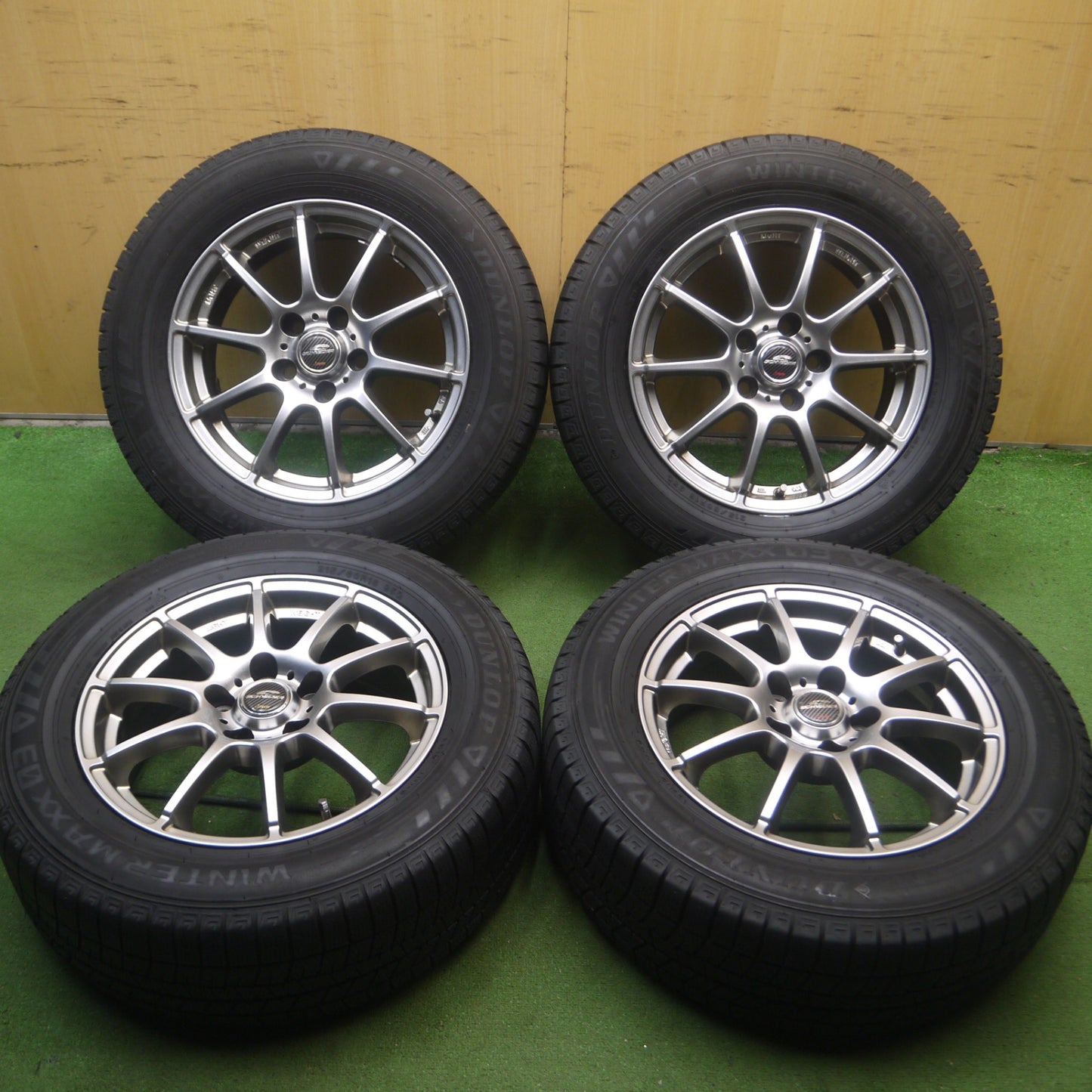 *送料無料* バリ溝！20年！綺麗！9.5分★スタッドレス 215/60R16 ダンロップ ウインターマックス03 SCHNEIDER シュナイダー PCD114.3/5H★4052803Hス