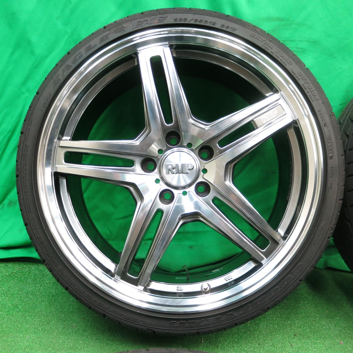 *送料無料* バリ溝！23年！9.5分★RMP 225/35R19 グッドイヤー イーグル LS EXE 19インチ PCD114.3/5H★4042303ナノ