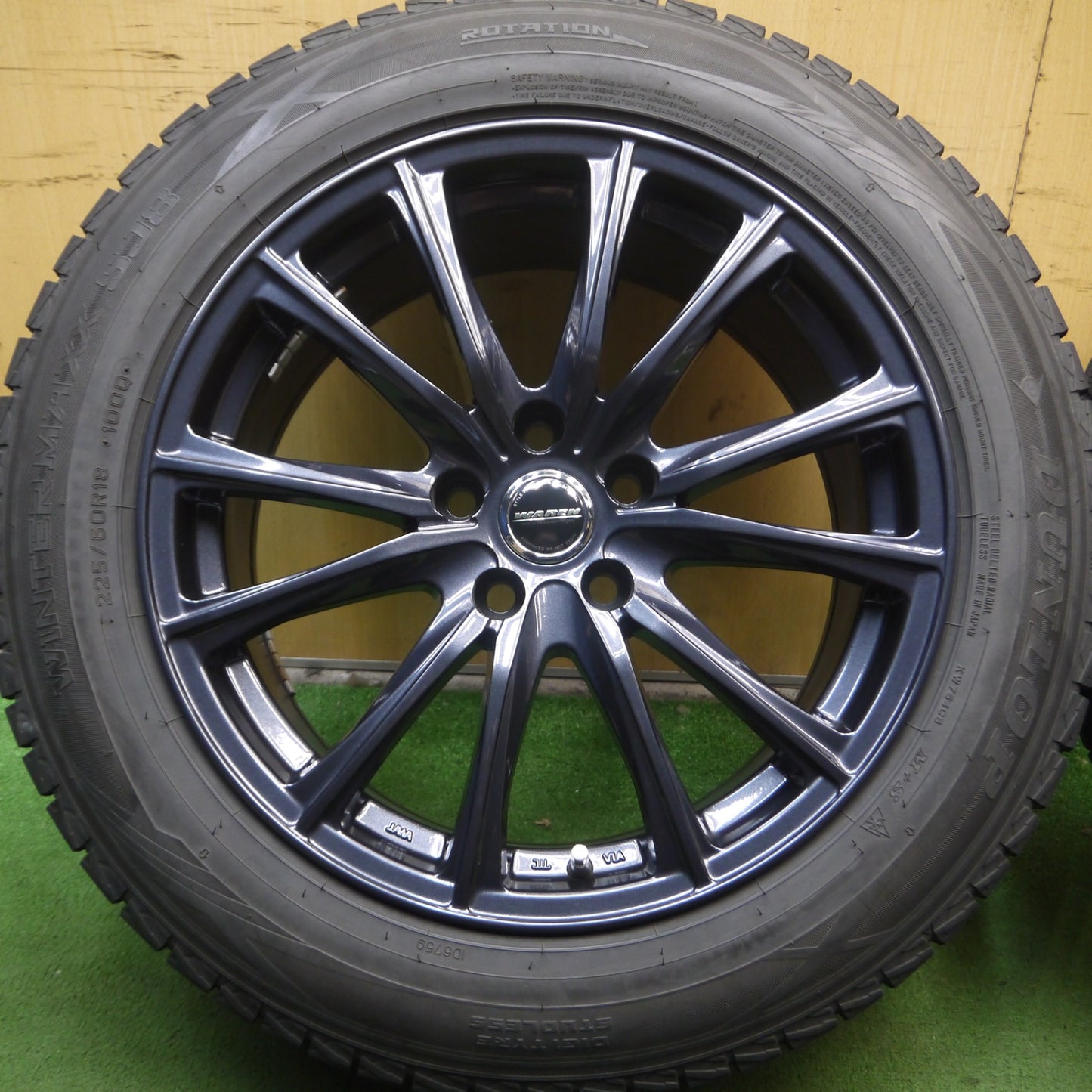 *送料無料* バリ溝！20年！キレイ！9.5分以上★レクサス NX等 225/60R18 スタッドレス ダンロップ ウインターマックス SJ8 WAREN ヴァーレン PCD114.3/5H★4070107Hス