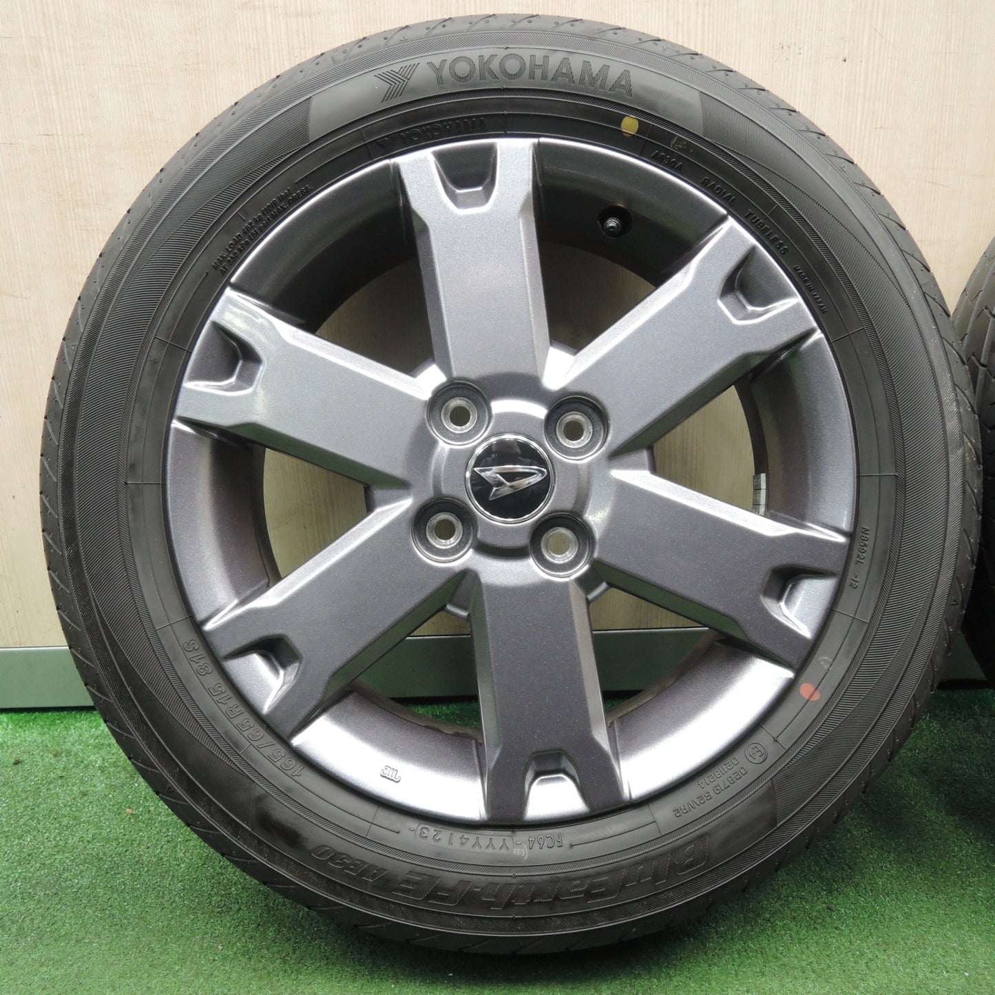 *送料無料* 新車外し！23年★ダイハツ タフト 純正 165/65R15 ヨコハマ BluEarth-FE AE30 15インチ PCD100/4H★4031202NJノ