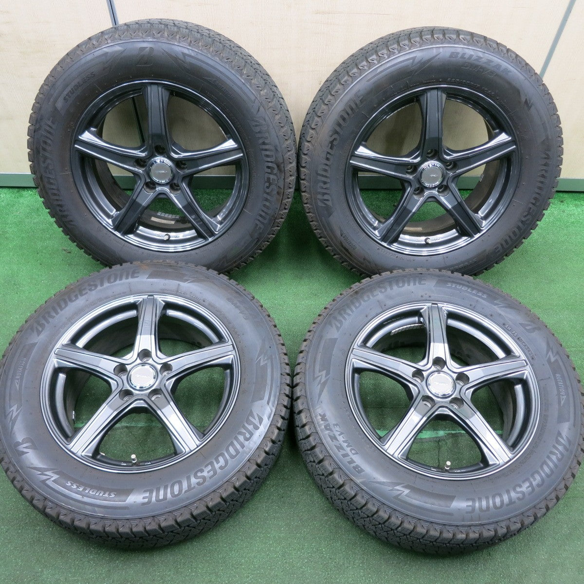 *送料無料* バリ溝！21年！キレイ！9.5分★スタッドレス 225/65R17 ブリヂストン ブリザック DM-V3 TOPRUN トップラン 17インチ PCD114.3/5H★4050505HAス