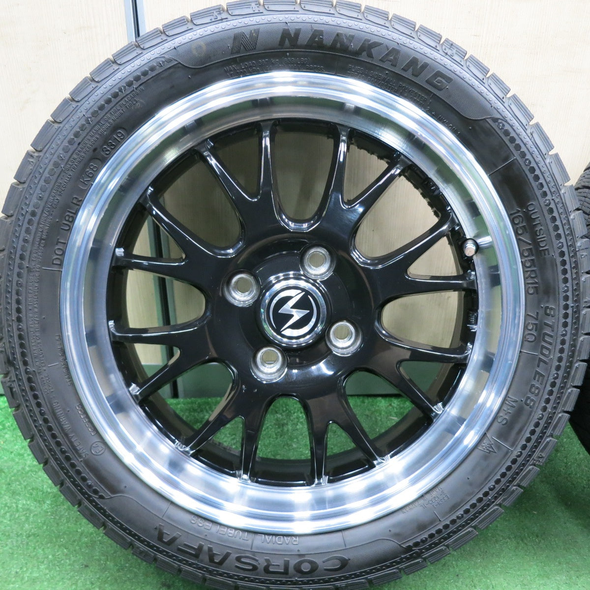 *送料無料* バリ溝！キレイ！9分★軽サイズ スタッドレス BADX S-HOLD 165/55R15 ナンカン CORSAFA 15インチ  PCD100/4H★4052706HAス