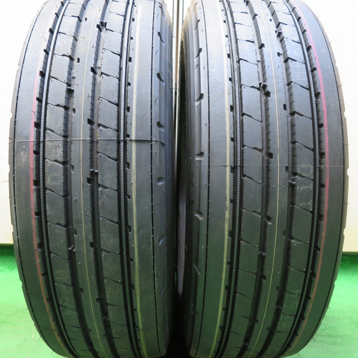 *送料無料* 新車外し！24年★トラック タイヤ 265/70R19.5 140/138J ブリヂストン R173 19.5インチ★4062405イノタ