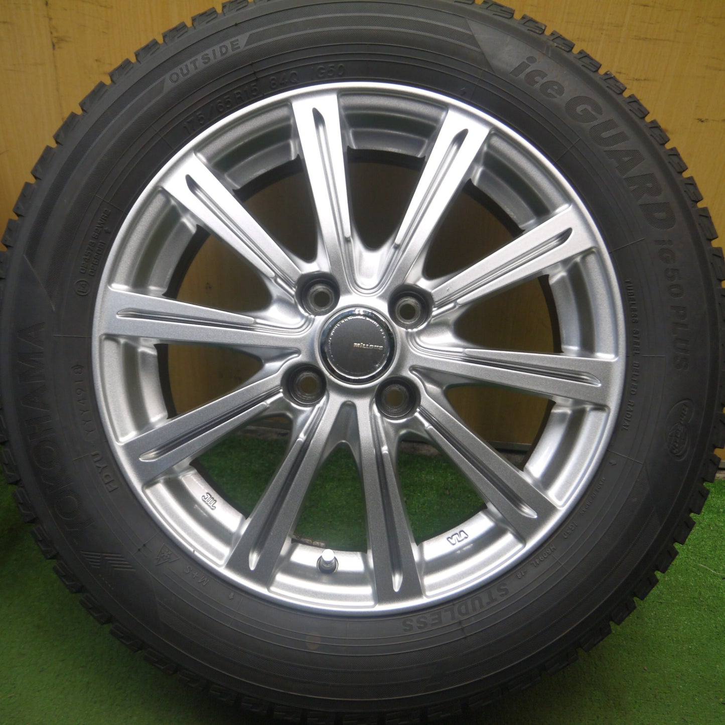 *送料無料* バリ溝！9.5分★スタッドレス 175/65R15 ヨコハマ アイスガード iG50 プラス MiLLOUS ミルアス 15インチ PCD100/4H★4052005Hス