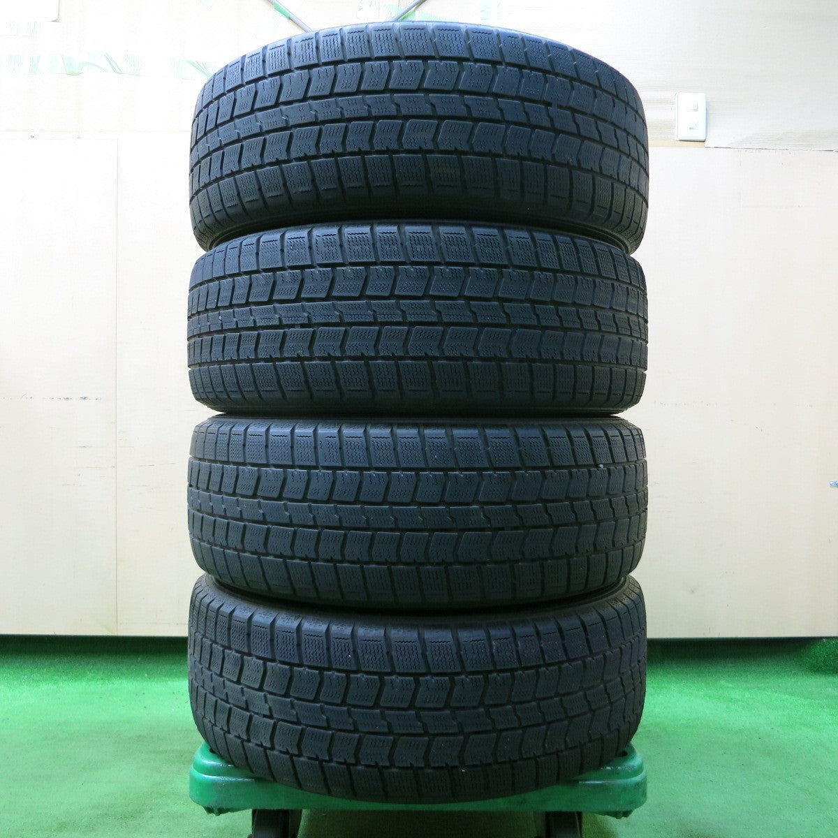 *送料無料* 4本価格★ベンツ等 IRVINE 225/50R17 スタッドレス グッドイヤー アイスナビ7 アーヴィン 17インチ PCD112/5H★4052309イス