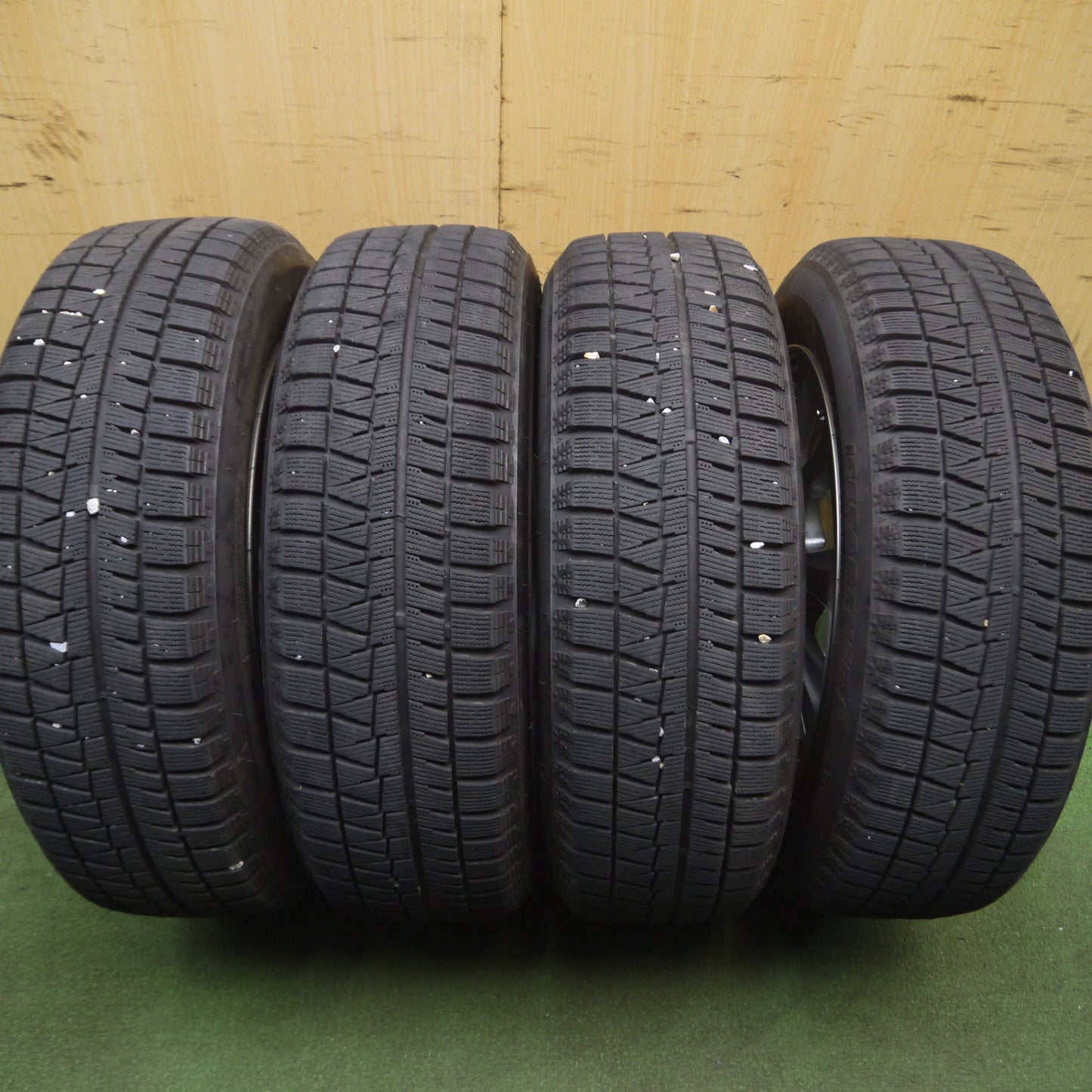 *送料無料* バリ溝！20年！キレイ！8.5分★スタッドレス 185/60R15 ブリヂストン アイスパートナー2 BALMINUM バルミナ 15インチ PCD100/5H★4031809Hス