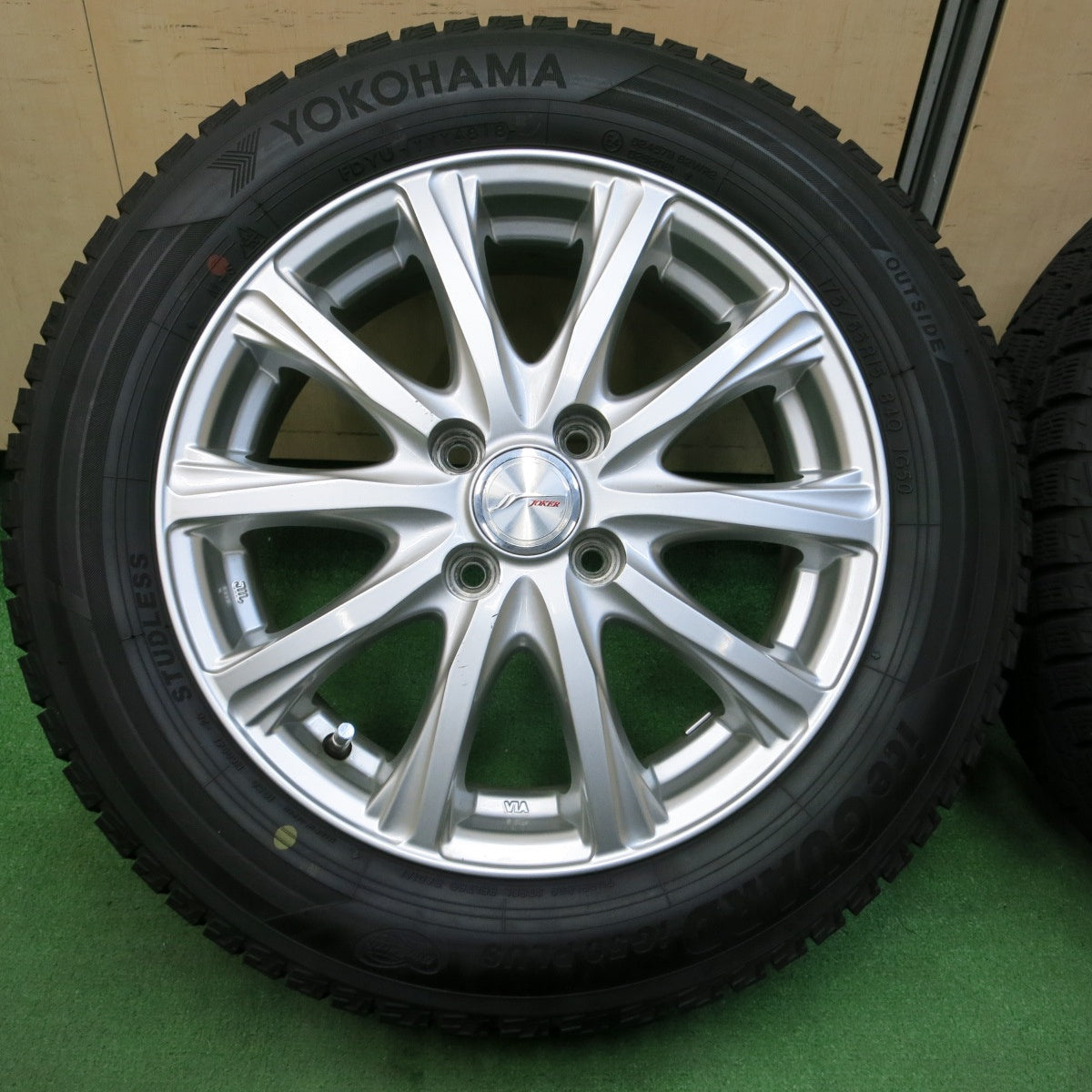 *送料無料* バリ溝！キレイ！ほぼ10分★スタッドレス 175/65R15 ヨコハマ アイスガード iG50 プラス JOKER ジョーカー 15インチ PCD100/4H★4052109イス