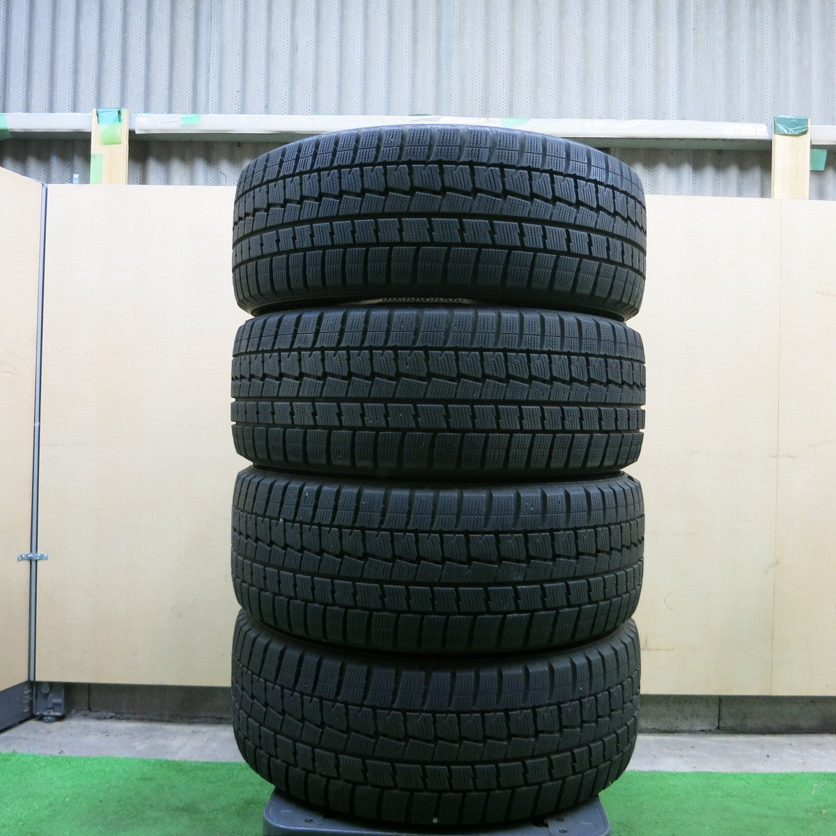 *送料無料* バリ溝！9分★ポルシェ 等 ATS 235/45R18 スタッドレス ダンロップ ウインターマックス WM01 18インチ  PCD130/5H★4061801ナス