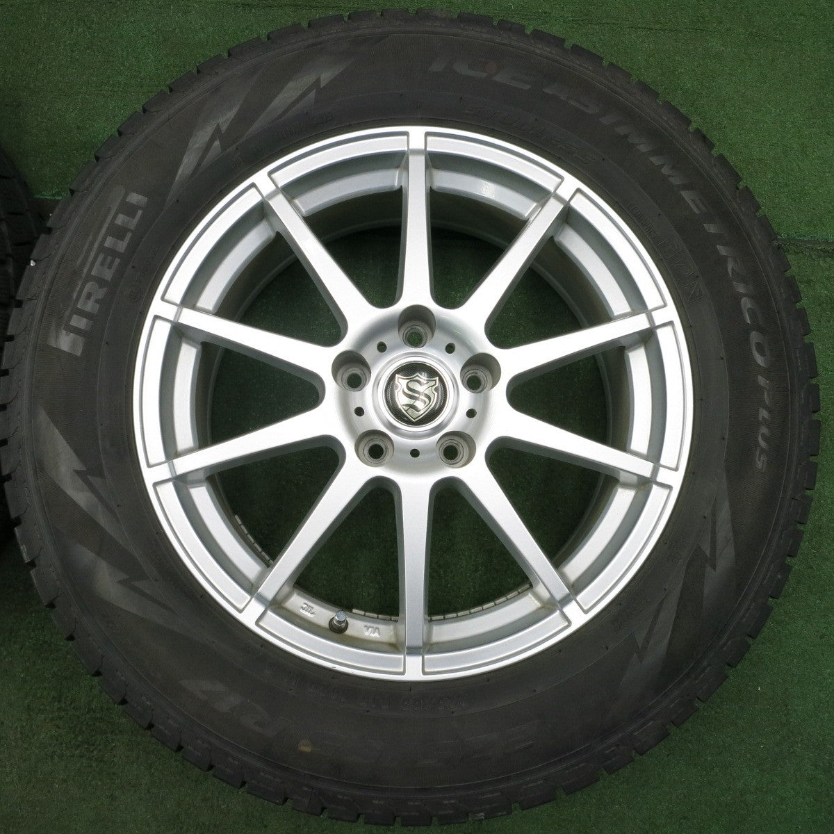 *送料無料* バリ溝！キレイ！8.5分★スタッドレス 225/65R17 ピレリ アイスアシンメトリコ プラス 社外 アルミ 17インチ PCD114.3/5H★4051808NJス