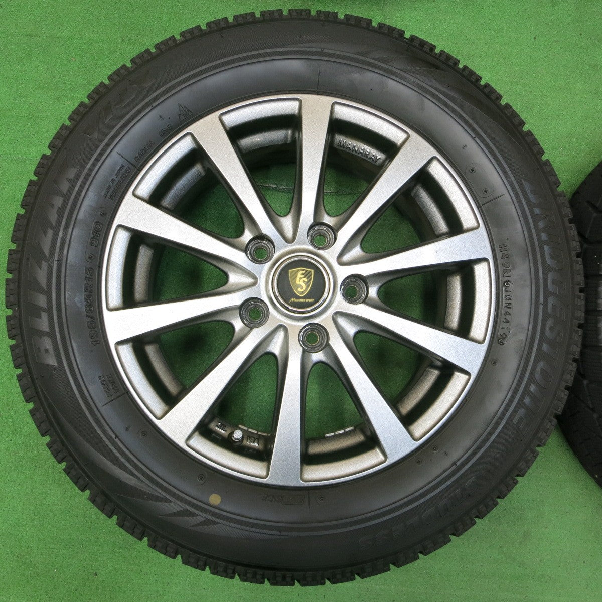 *送料無料* バリ溝！20年！キレイ！8.5分★スタッドレス 195/65R15 ブリヂストン ブリザック VRX MANARAY SPORT マナレイ PCD114.3/5H★4052806イス