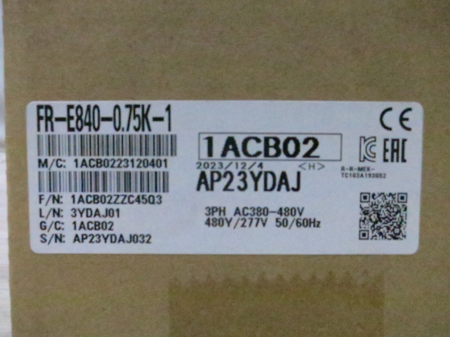 [送料無料] 未使用◆三菱電機 インバータ FR-E840-0.75K-1 2023年製 E800シリーズ 三相 400V 0.75kW◆