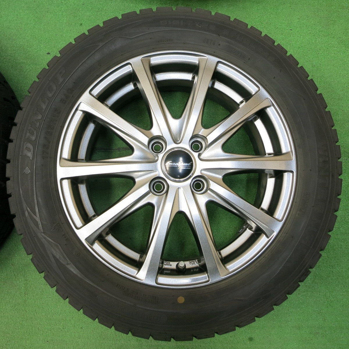 *送料無料* バリ溝！キレイ！9分★スタッドレス 175/65R15 ダンロップ ウインターマックス WM01 EuroSpeed MANARAY SPORT ユーロスピード PCD100/4H★4050106イス