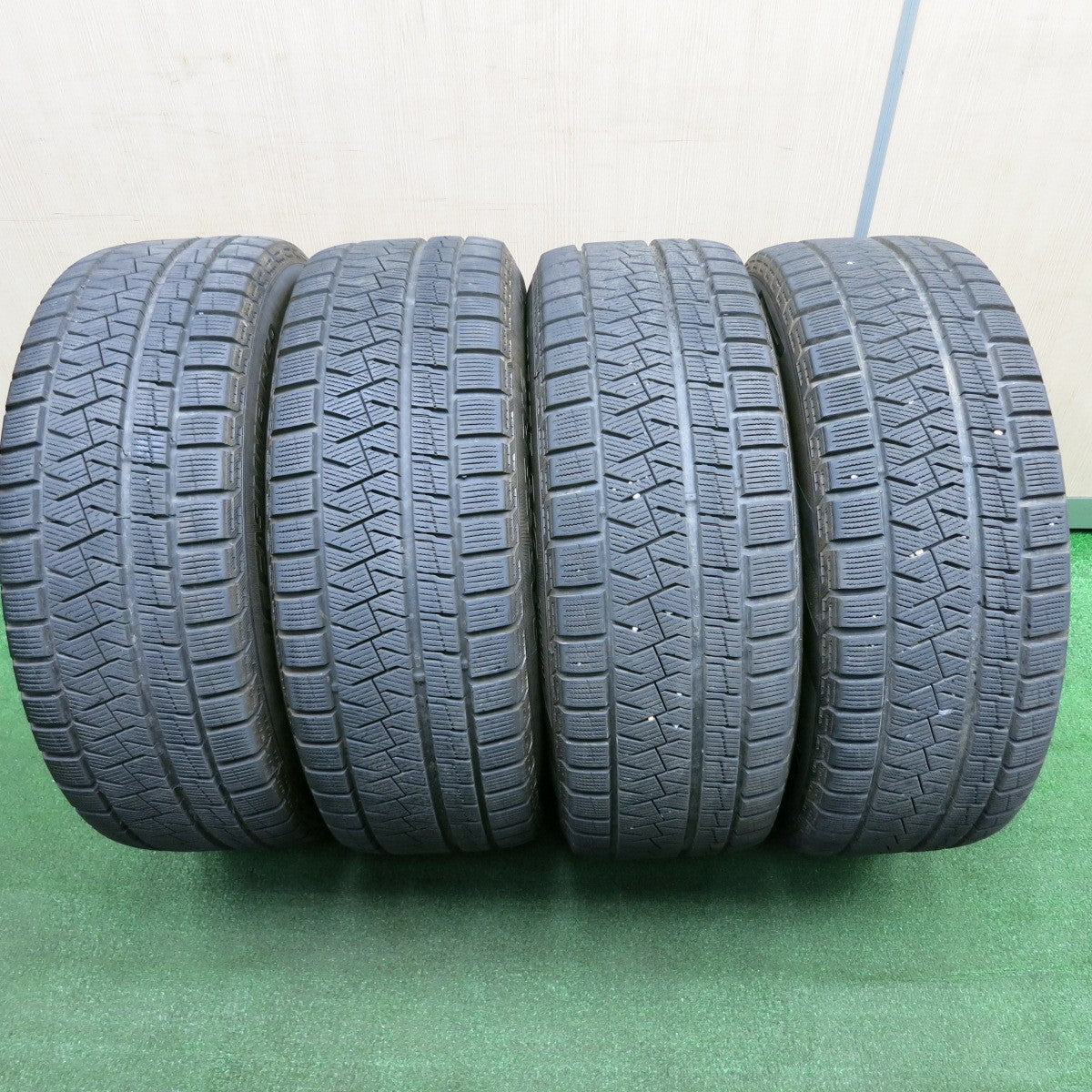 *送料無料* バリ溝！キレイ！9.5分★BMW等 KELLENERS Sport 205/55R16 スタッドレス ピレリ アイスアシンメトリコ ケレナーズ 16インチ PCD120/5H★4041007TNス