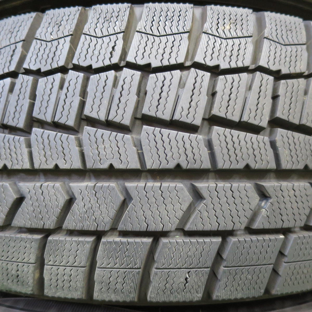 *送料無料* バリ溝！22年！9.5分以上★レガシィ 等 215/50R17 スタッドレス ダンロップ ウインターマックス WM02 ECO FORME エコフォルム PCD100/5H★4070303イス