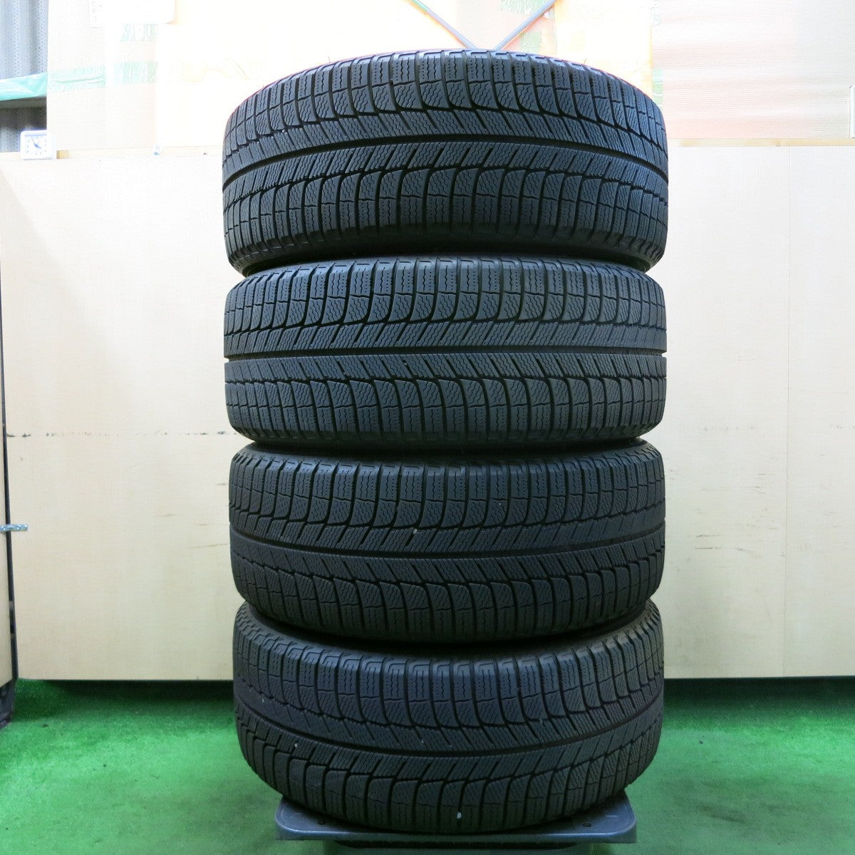 *送料無料* バリ溝！9分★アウディ A4 純正 225/50R17 スタッドレス ミシュラン X-ICE3+ 17インチ  PCD112/5H★4061202ナス