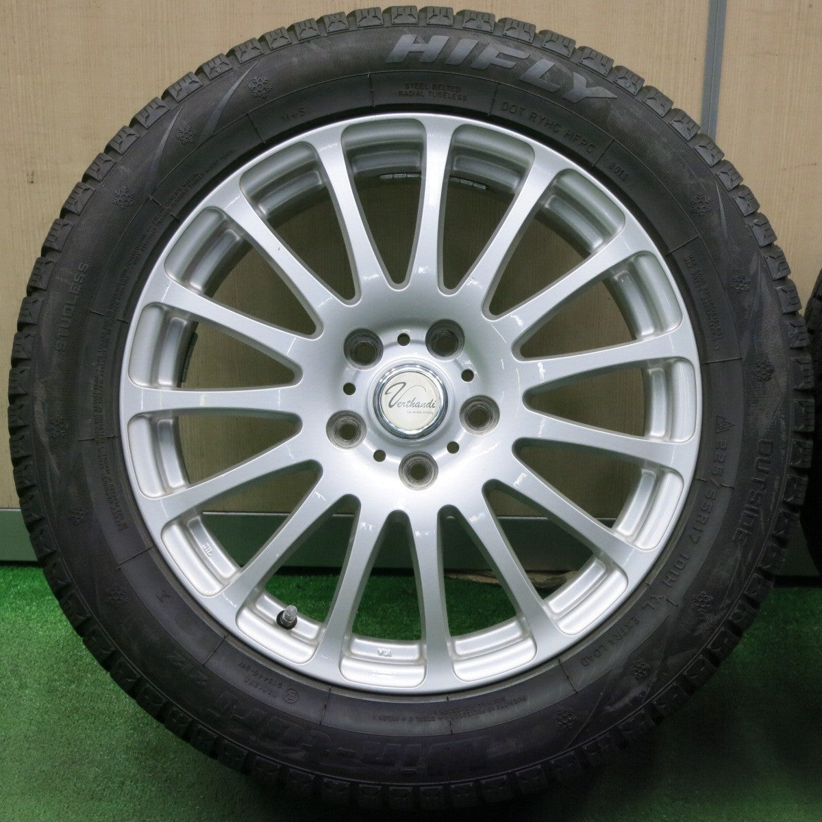 [送料無料] バリ溝！キレイ！9分★スタッドレス 225/55R17 ハイフライ Win-turi 212 Verthandi ヴェルザンディ ヴェルサンディ 17インチ PCD114.3/5H★5010413NJス