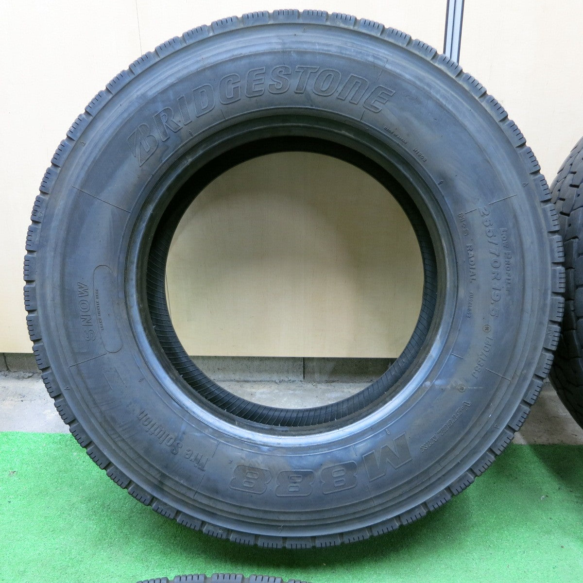 *送料無料* バリ溝！21年！9分★トラック タイヤ 265/70R19.5 140/138J ブリヂストン M888 ミックス オールシーズン 19.5インチ★4060702ナスタ