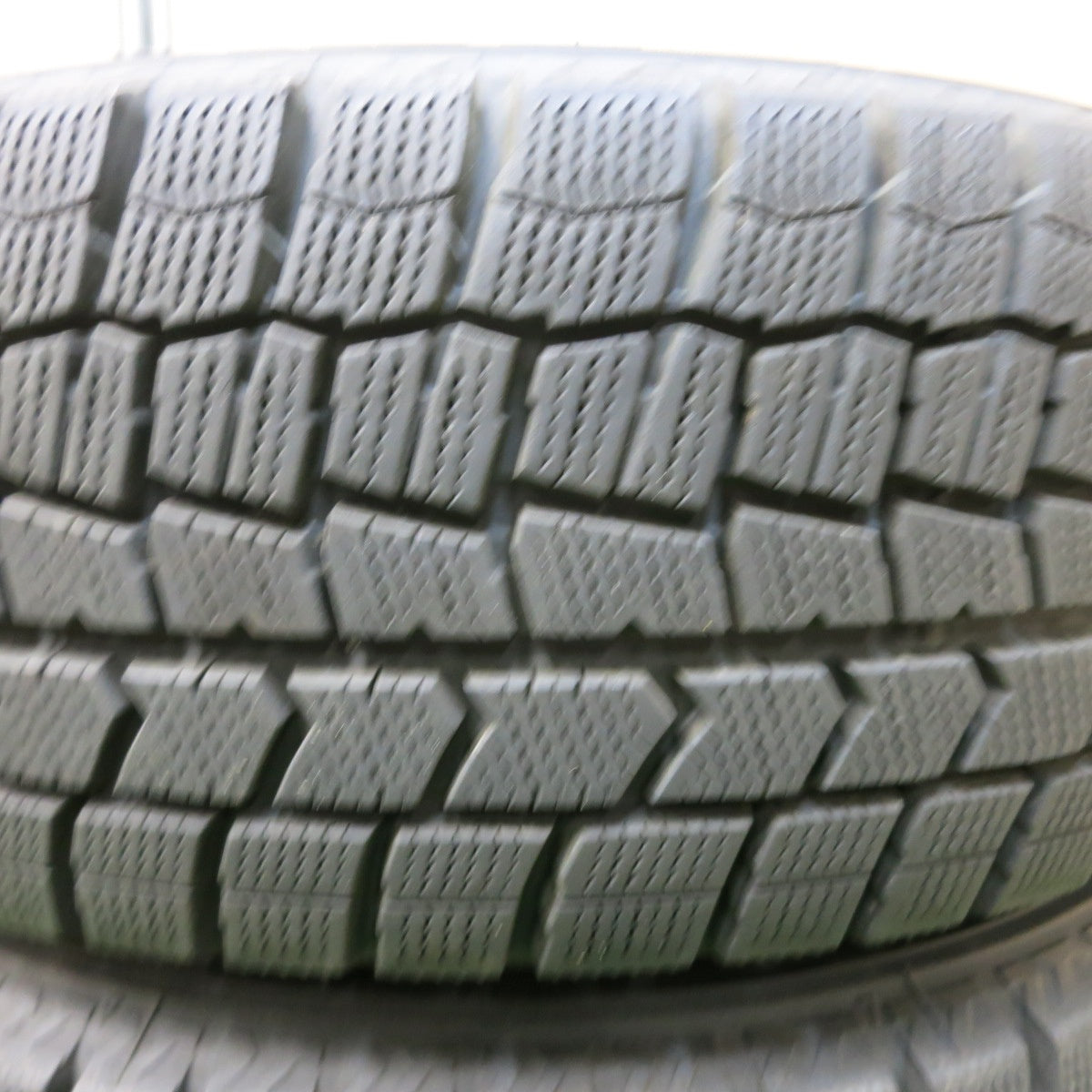 [送料無料] バリ溝！22年！キレイ！9.5分★スタッドレス 195/65R15 ダンロップ ウインターマックス WM02 Exceeder エクシーダー PCD114.3/5H★4101005SYス