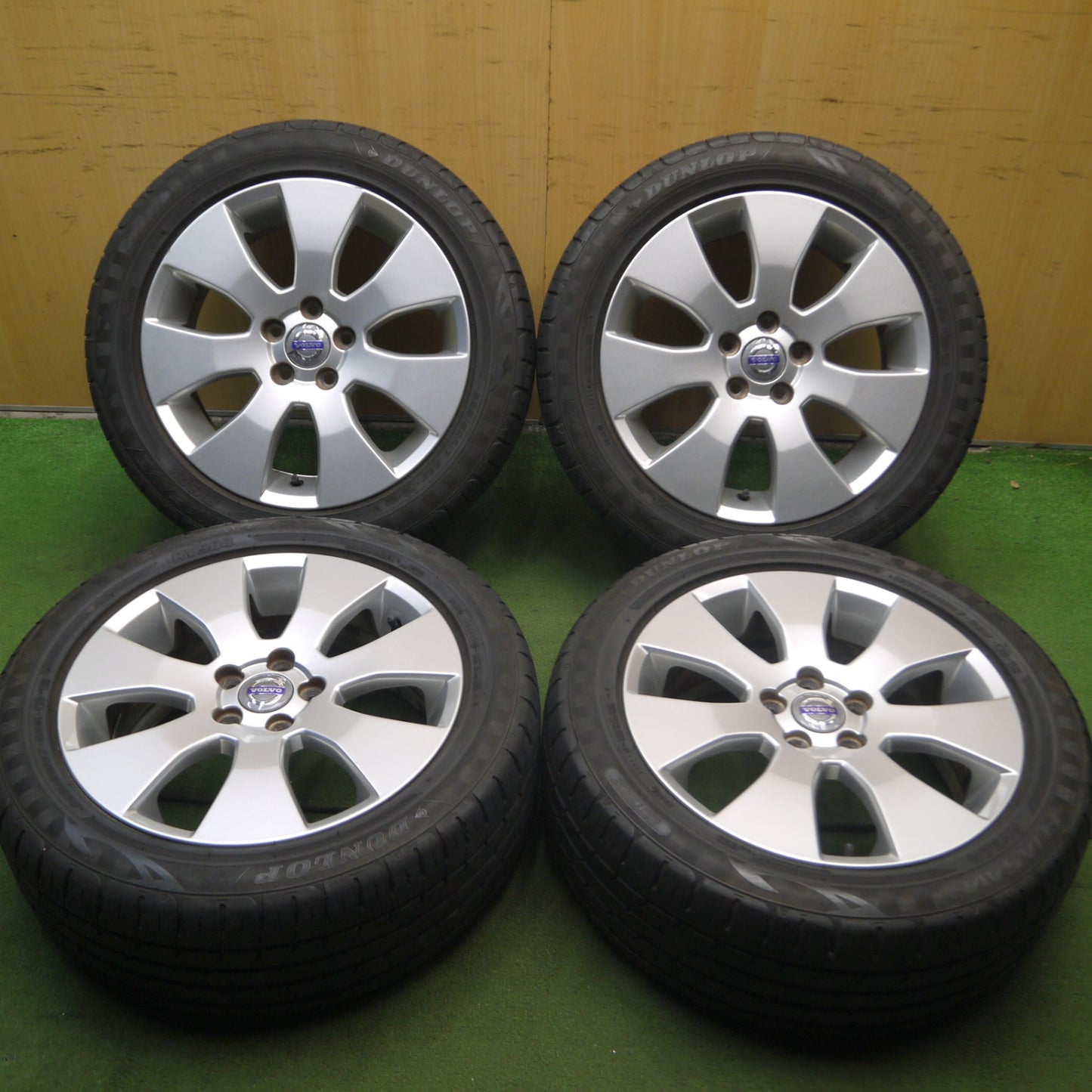 *送料無料* バリ溝！9.5分★ボルボ V70 純正 225/50R17 ダンロップ エナセーブ RV504 17インチ PCD108/5H★4061706Hノ