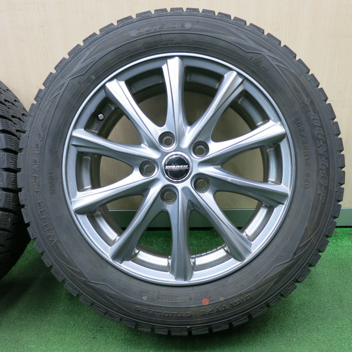 *送料無料* バリ溝！9分★スタッドレス 205/60R16 ダンロップ ウインターマックス WM01 WAREN ヴァーレン 16インチ PCD114.3/5H★4051805NJス