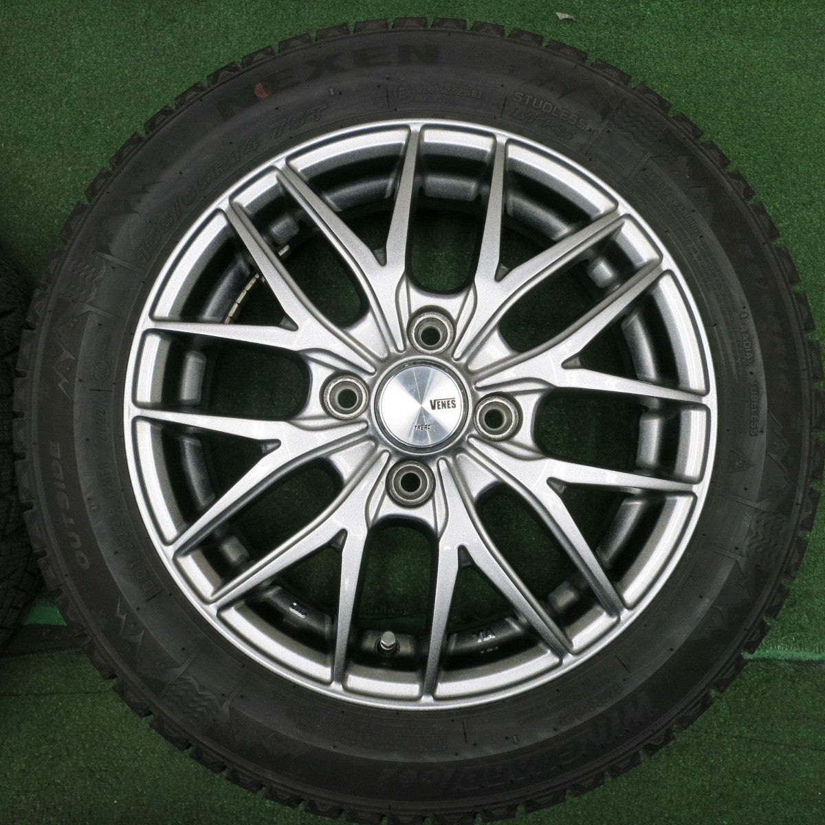 *送料無料* バリ溝！22年！キレイ！9分★スタッドレス 155/65R14 ネクセン ウィンガード アイス2 VENES TREAD 14インチ PCD100/4H★4032902NJス