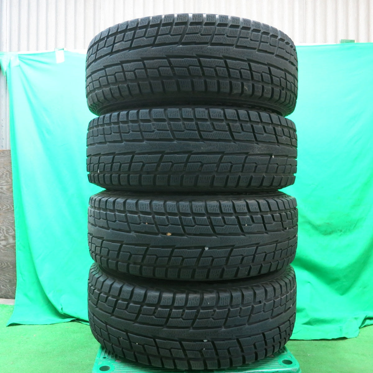 *送料無料* 専用ボルト付き★フォード エスケープ 純正 235/70R16 スタッドレス ヨコハマ ジオランダー i/T-S 16インチ PCD114.3/5H★4052201ナス