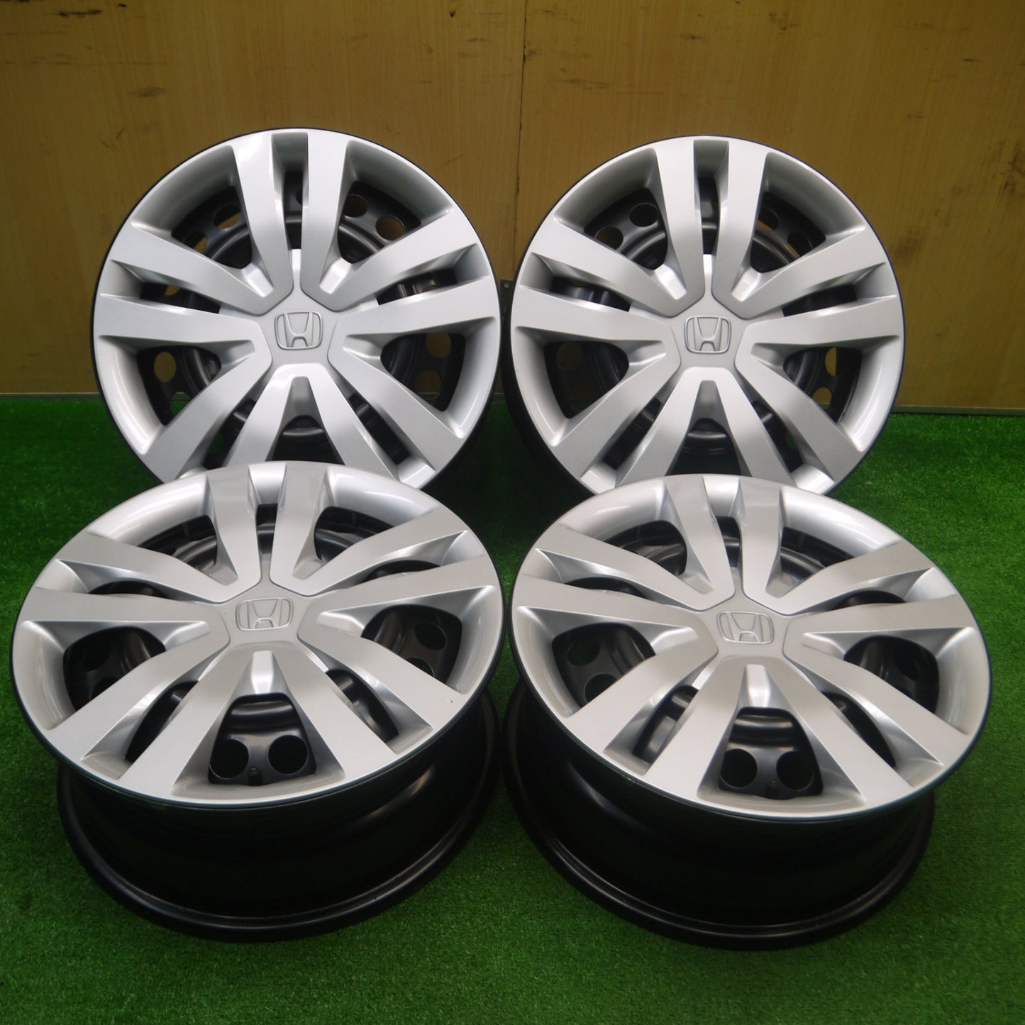 *送料無料* 新車外し★ホンダ GR フィット 純正 スチール ホイール 15インチ 15×6J PCD100/4H★4090304Hホ