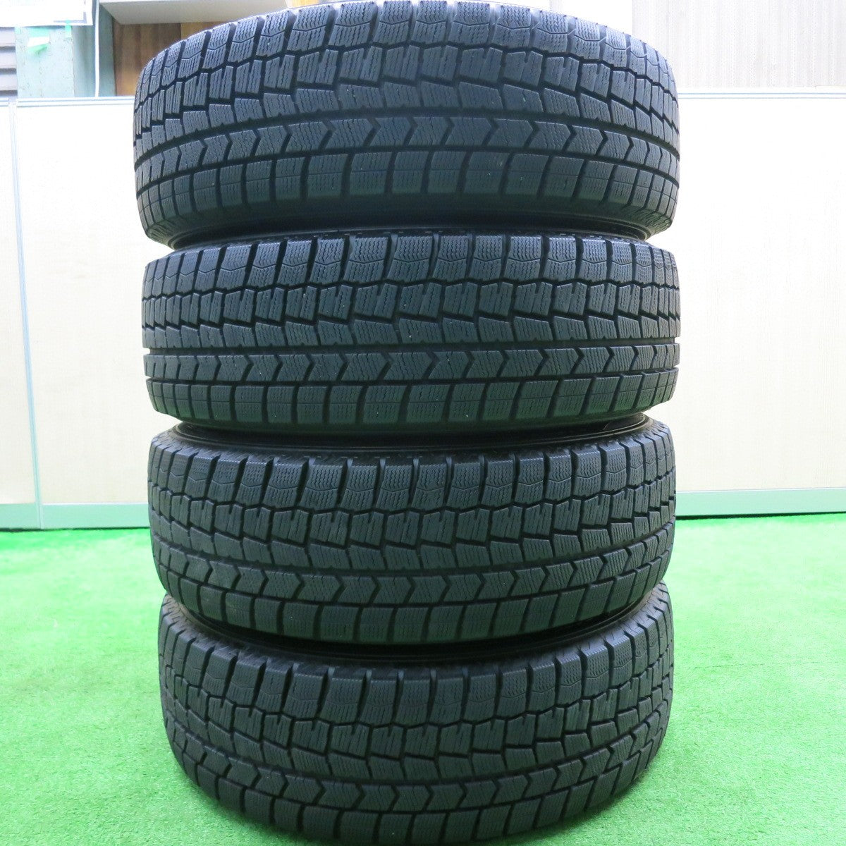 [送料無料] バリ溝！20年！9.5分★スタッドレス 195/65R16 ダンロップ ウインターマックス WM02 NOVARIS ROHGUE CB ノヴァリス ローグ PCD100/4H★4100202HAス