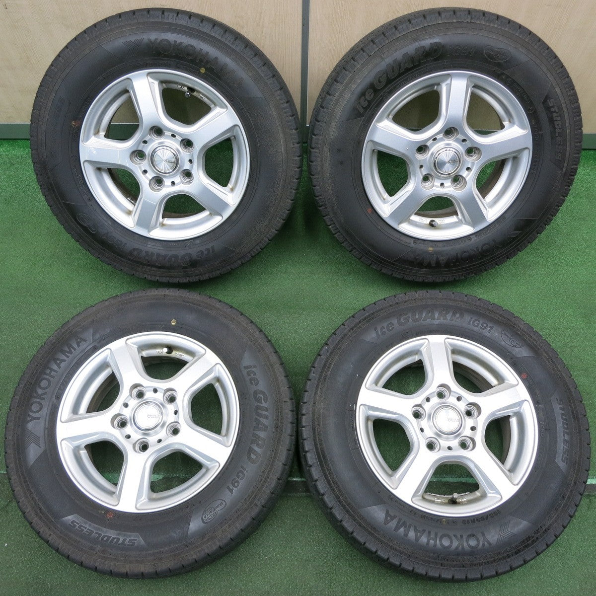 *送料無料* バリ溝！9分★スタッドレス 165/80R13 ヨコハマ アイスガード iG91 SIBILLA V88 シビラ 13インチ PCD114.3/5H★4040903TNス