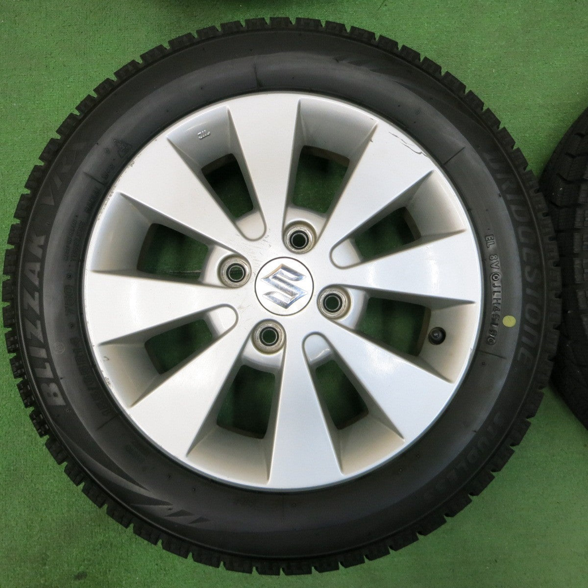 送料無料* バリ溝！9分☆スズキ ワゴンR 純正 155/65R14 スタッドレス ブリヂストン ブリザック VRX 14インチ PCD1 |  名古屋/岐阜の中古カー用品・工具の買取/販売ならガレージゲット