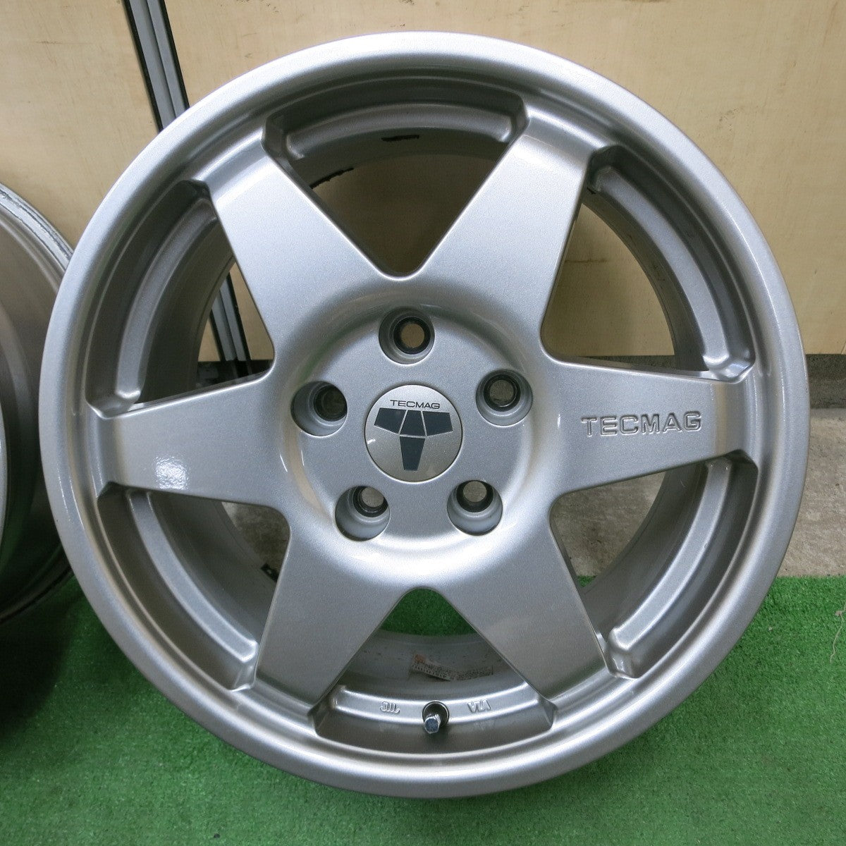 *送料無料* キレイ★ベンツ 等 TECMAG TARGA テクマグ タルガ ホイール 16インチ 16×7.5J PCD112/5H★4082705ナホ