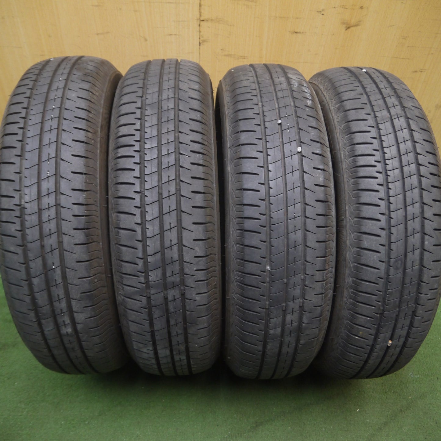 *送料無料* バリ溝！23年！8.5分★155/65R14 ブリヂストン エコピア NH200C タイヤ 14インチ N-BOX タント ムーヴ スペーシア 等★4042301Hノタ