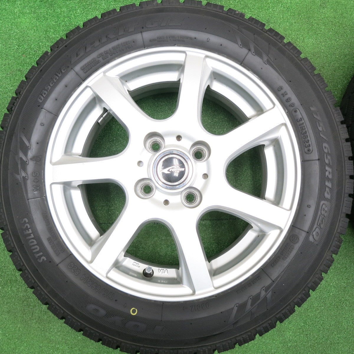 [送料無料] バリ溝！23年！キレイ！ほぼ10分★スタッドレス 175/65R14 トーヨー オブザーブ ガリット GIZ ravrion P3 ラブリオン 14インチ PCD100/4H★4112908HAス