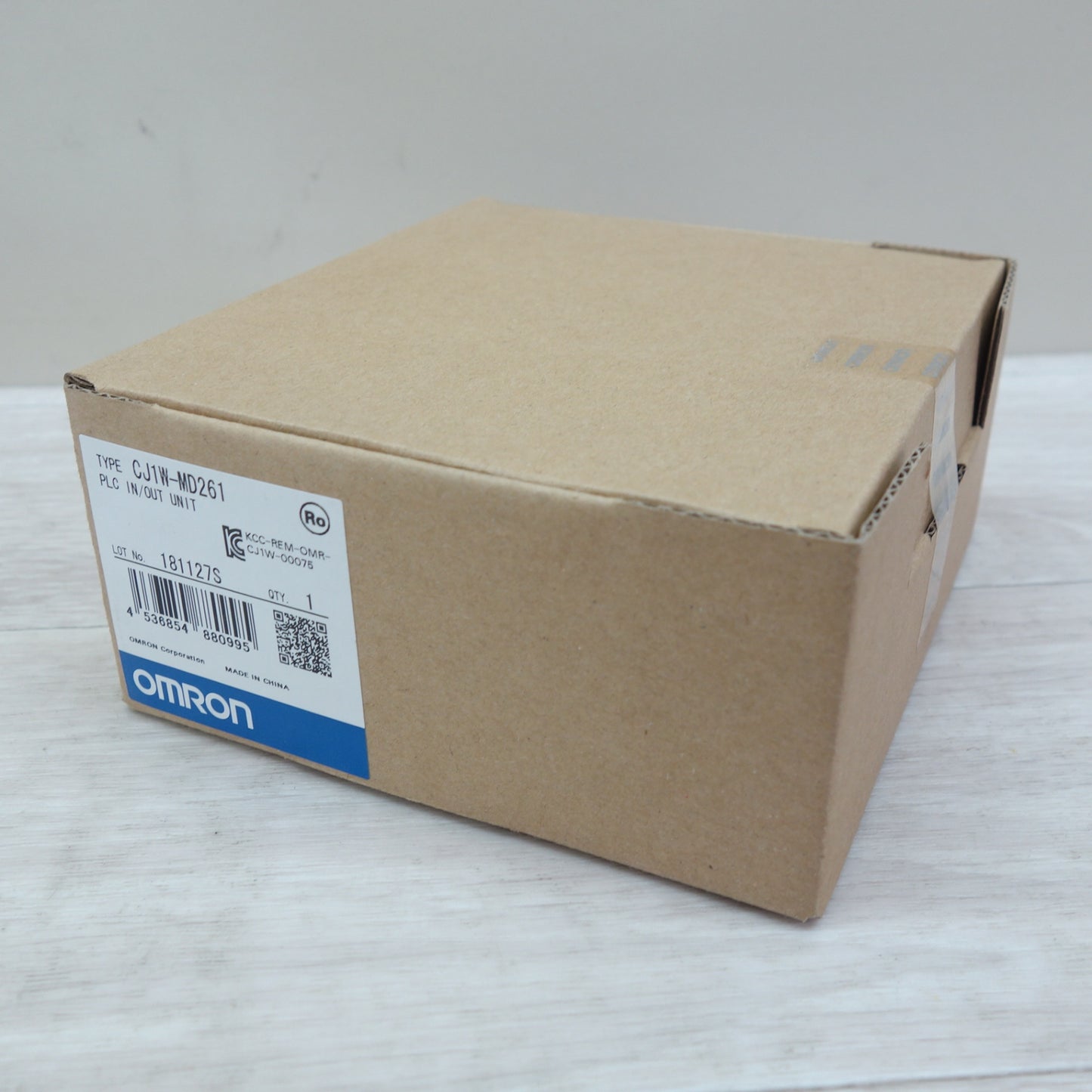 ●複数在庫有●[送料無料] 未使用☆OMRON オムロン 入出力ユニット CJ1W-MD261 PLC IN/OUT UNIT☆