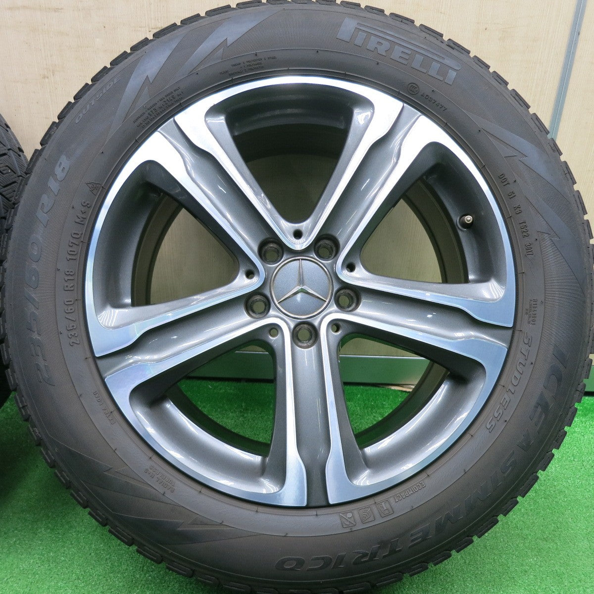 [送料無料] キレイ★ベンツ X253 GLCクラス 純正 235/60R18 スタッドレス ピレリ アイスアシンメトリコ 18インチ PCD112/5H★4111606HAス