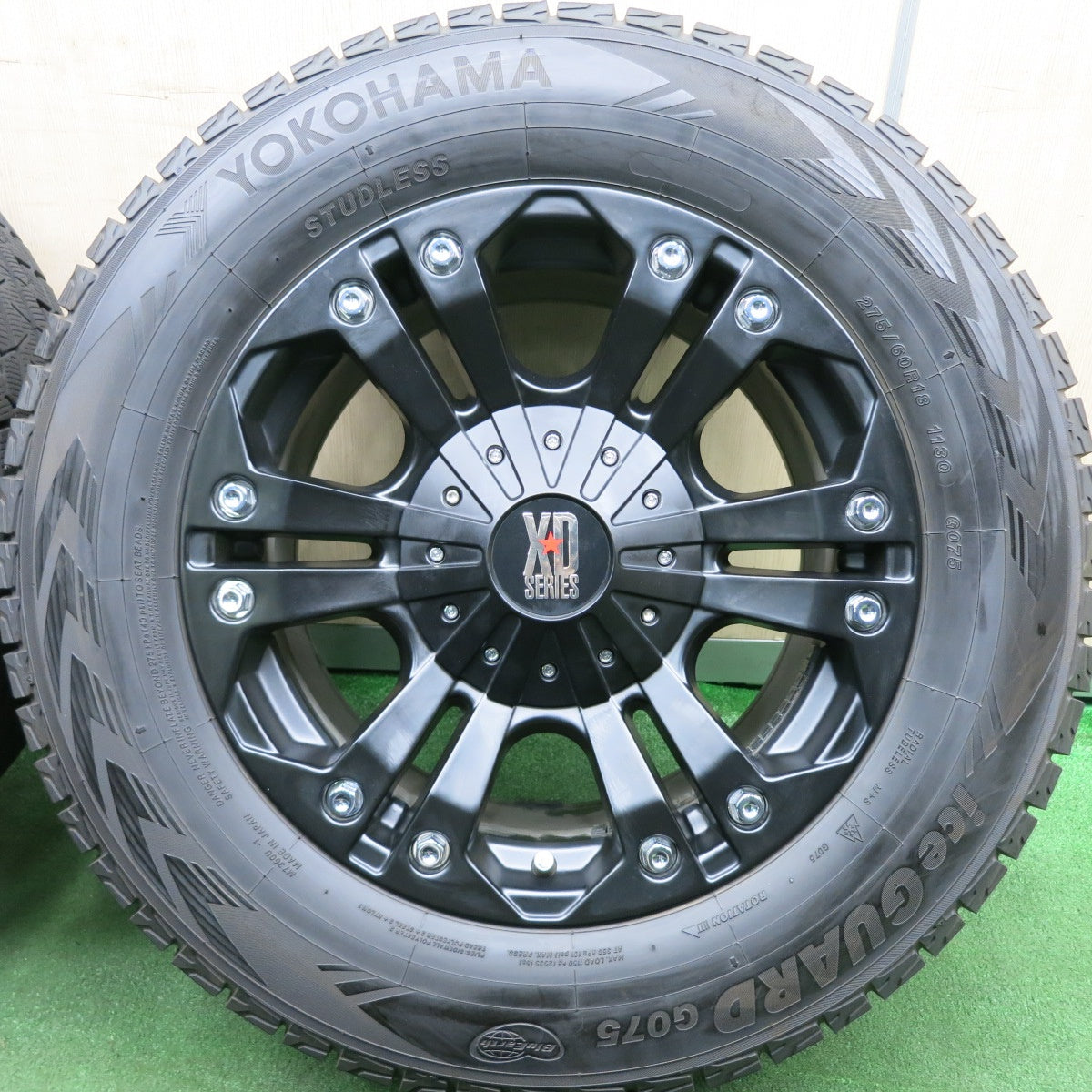 *送料無料* バリ溝！21年！キレイ！9.5分★KMC XD SERIES XD778 275/60R18 スタッドレス ヨコハマ アイスガード G075 PCD114.3 127/5H マルチ★4060105HAス